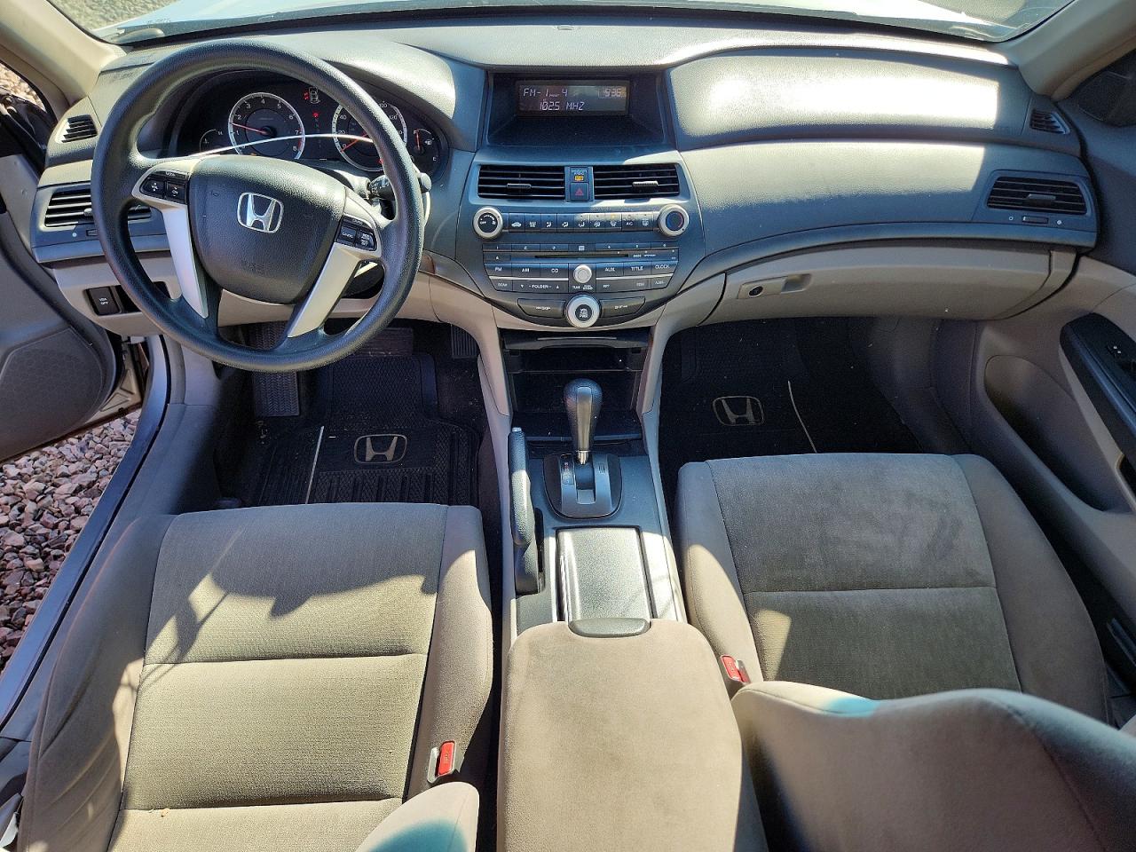 2009 Honda Accord Lx Silver vin: 1HGCP26369A098028