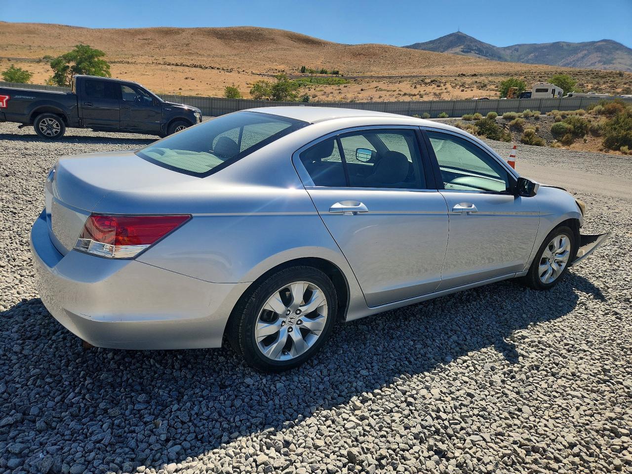 2009 Honda Accord Lx Silver vin: 1HGCP26369A098028