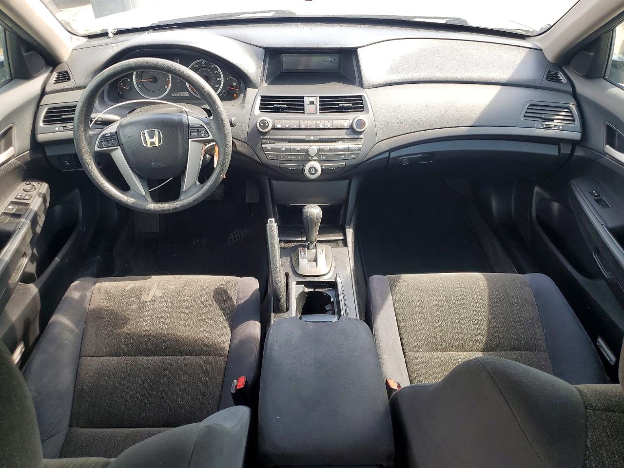 2009 Honda Accord Lx Silver vin: 1HGCP26369A117922