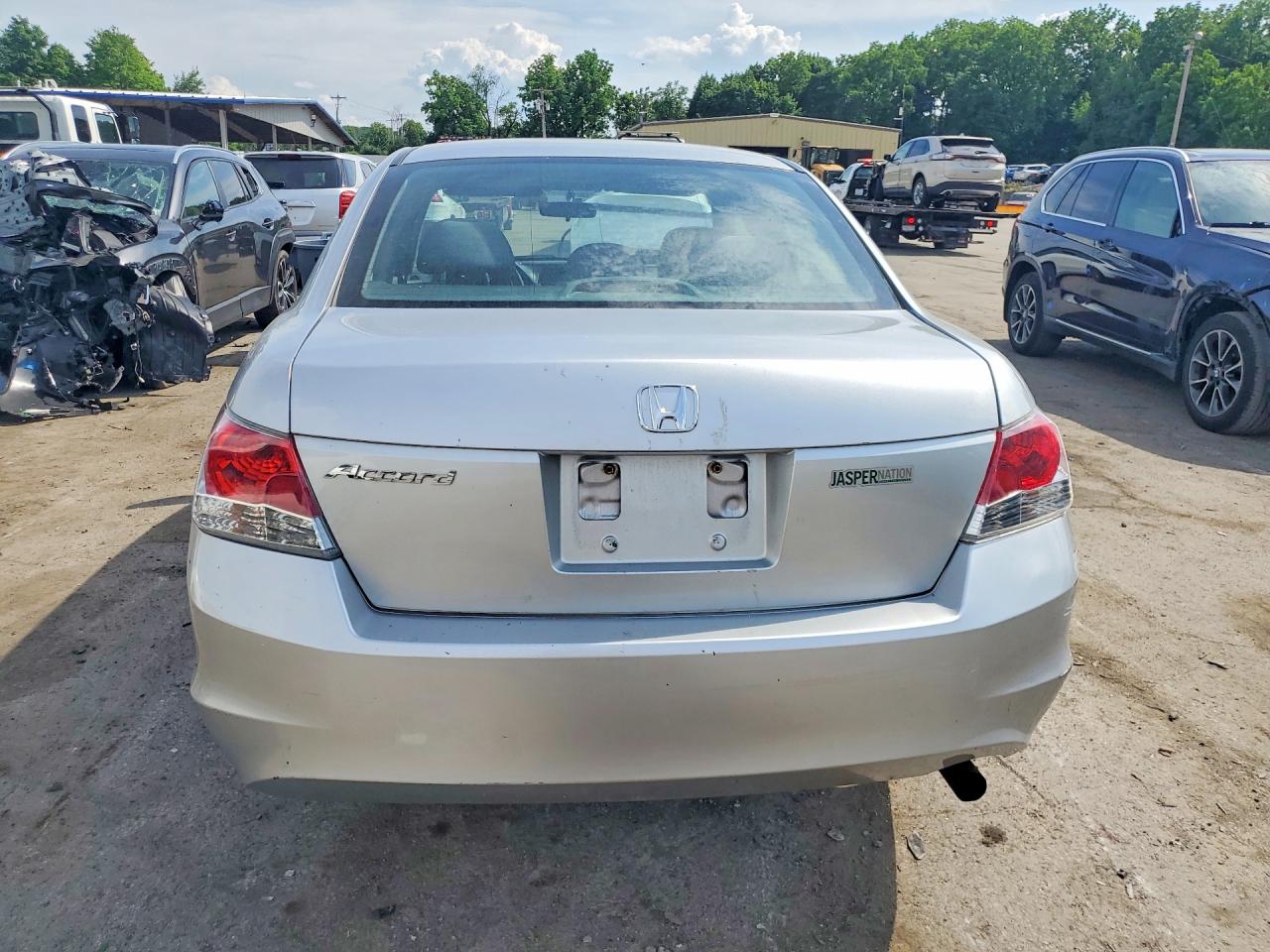 2009 Honda Accord Lx Silver vin: 1HGCP26369A117922