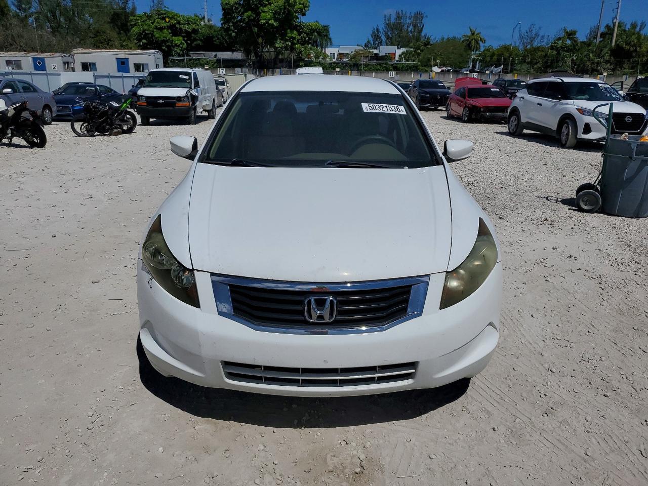 2008 Honda Accord Lx Белый vin: 1HGCP26378A029847