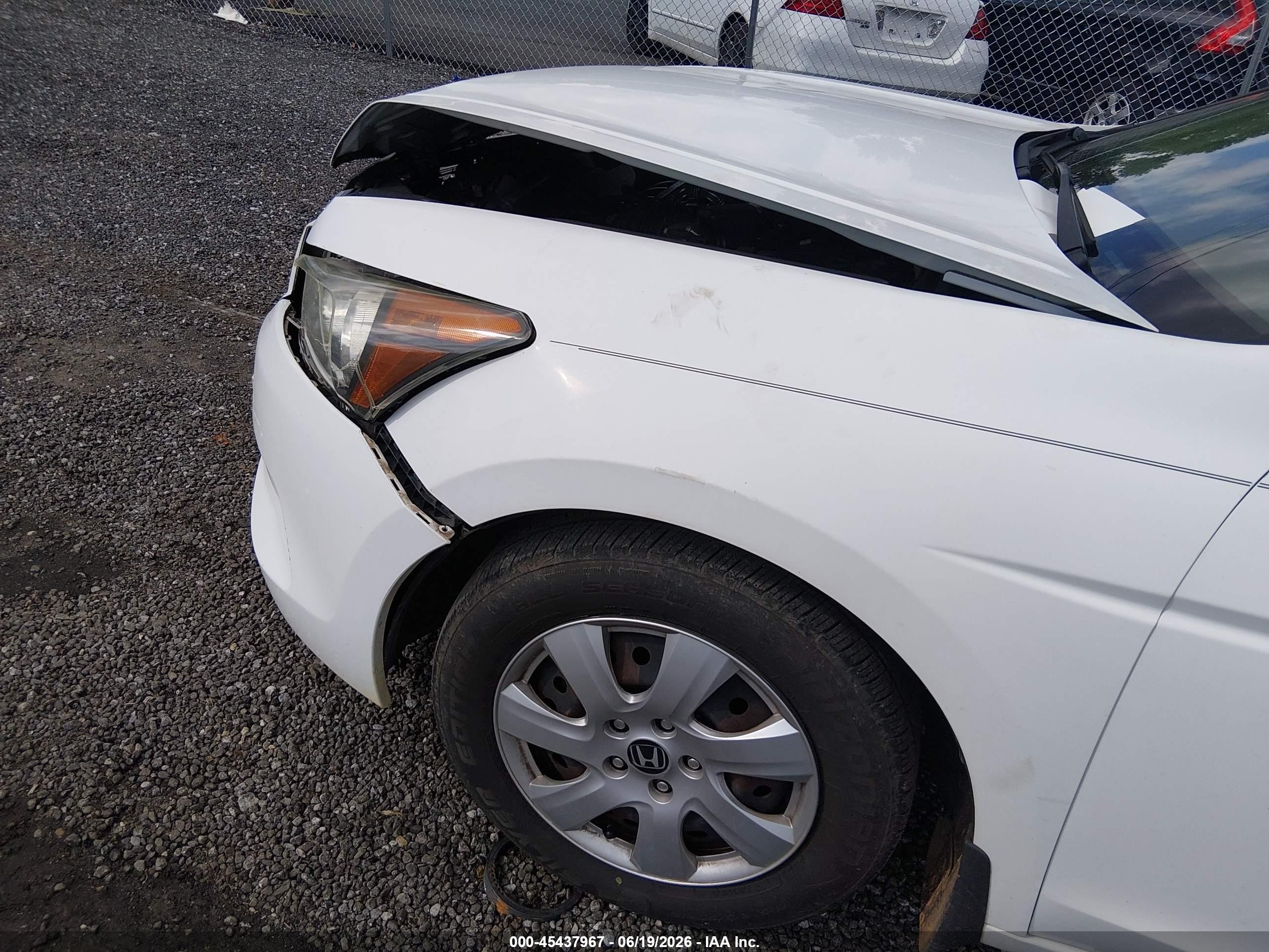 2008 Honda Accord 2.4 Lx White vin: 1HGCP26378A151351