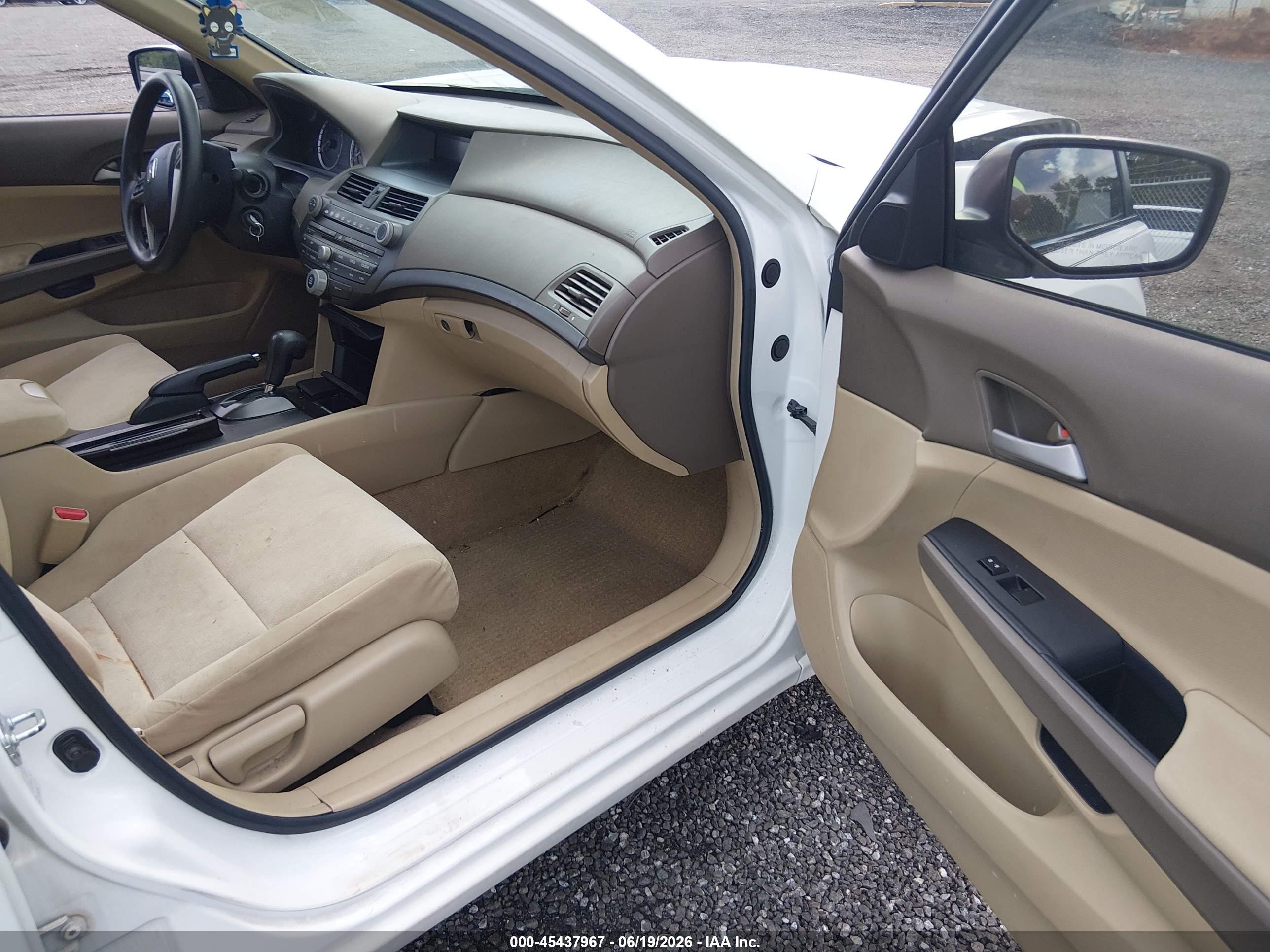 2008 Honda Accord 2.4 Lx White vin: 1HGCP26378A151351
