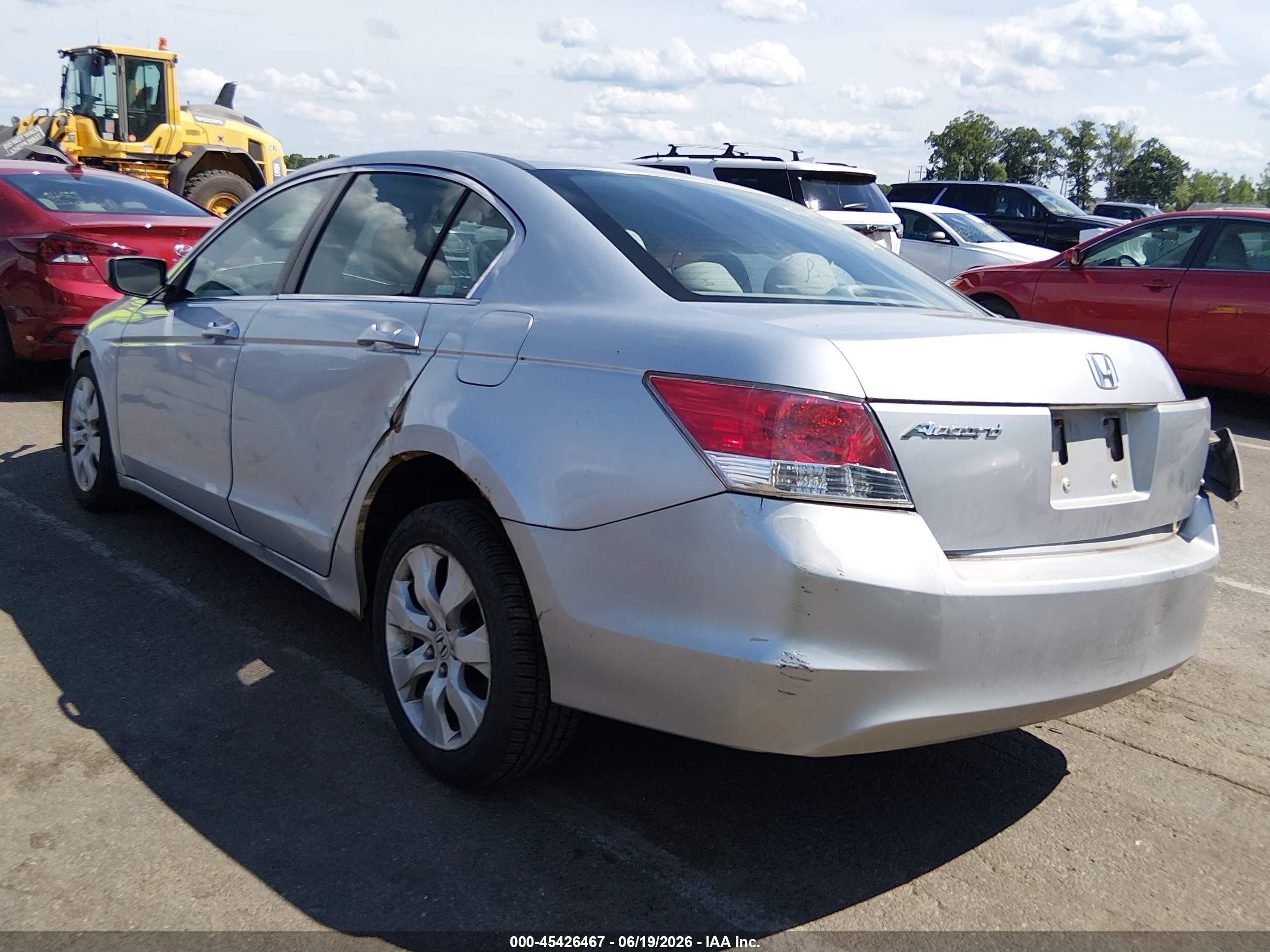 2009 Honda Accord 2.4 Lx Серебряный vin: 1HGCP26379A030336