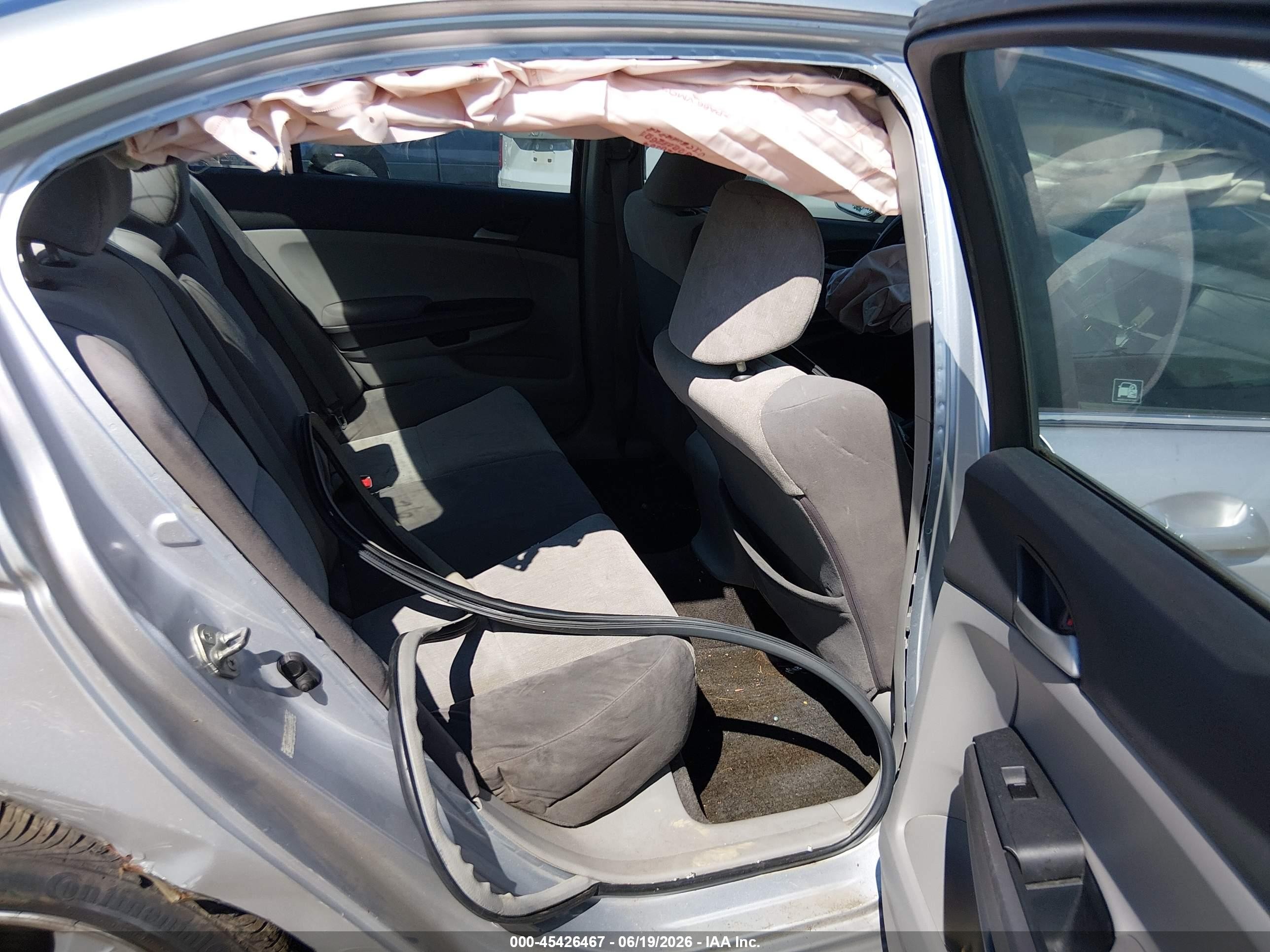 2009 Honda Accord 2.4 Lx Серебряный vin: 1HGCP26379A030336