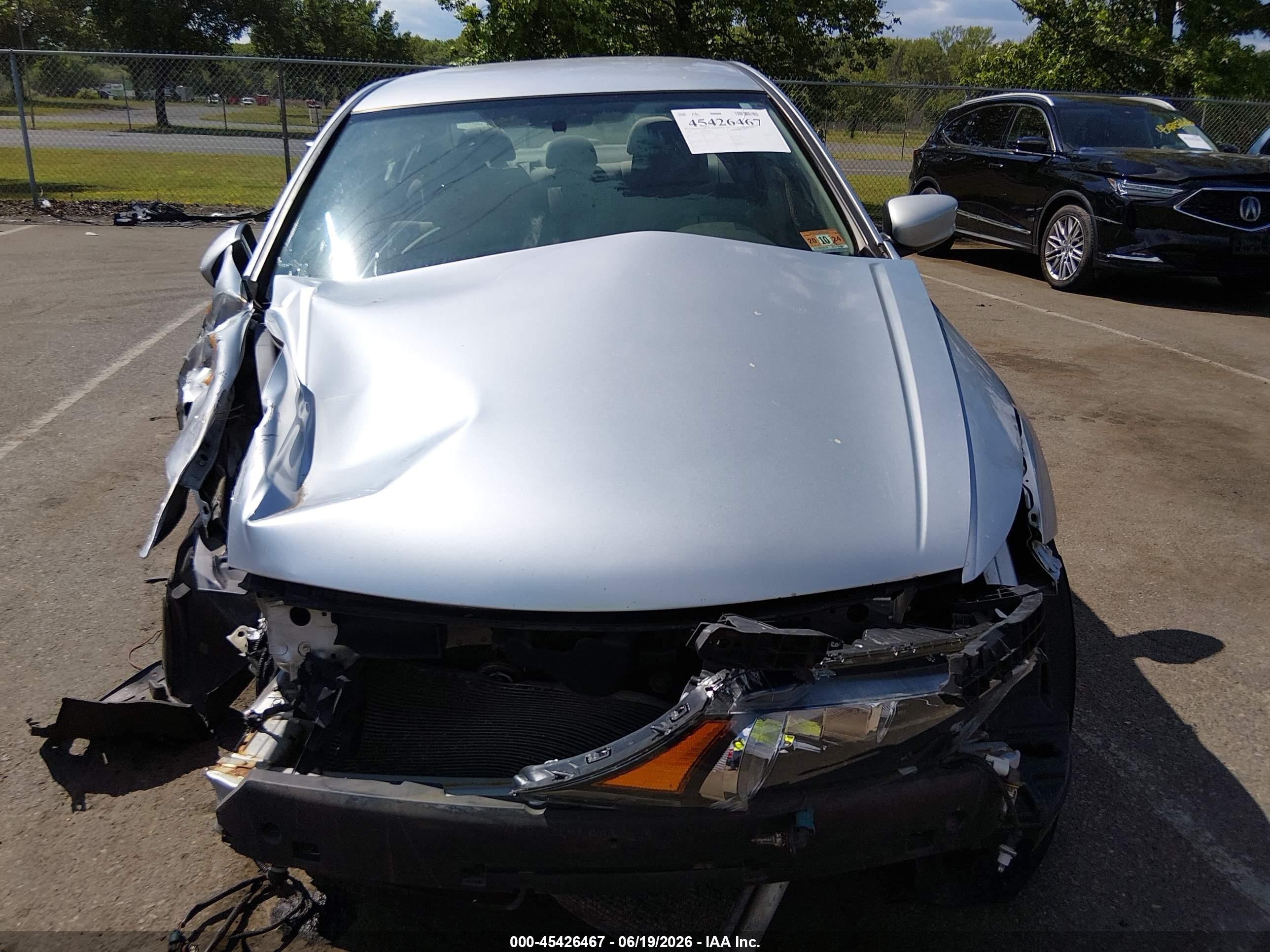 2009 Honda Accord 2.4 Lx Серебряный vin: 1HGCP26379A030336