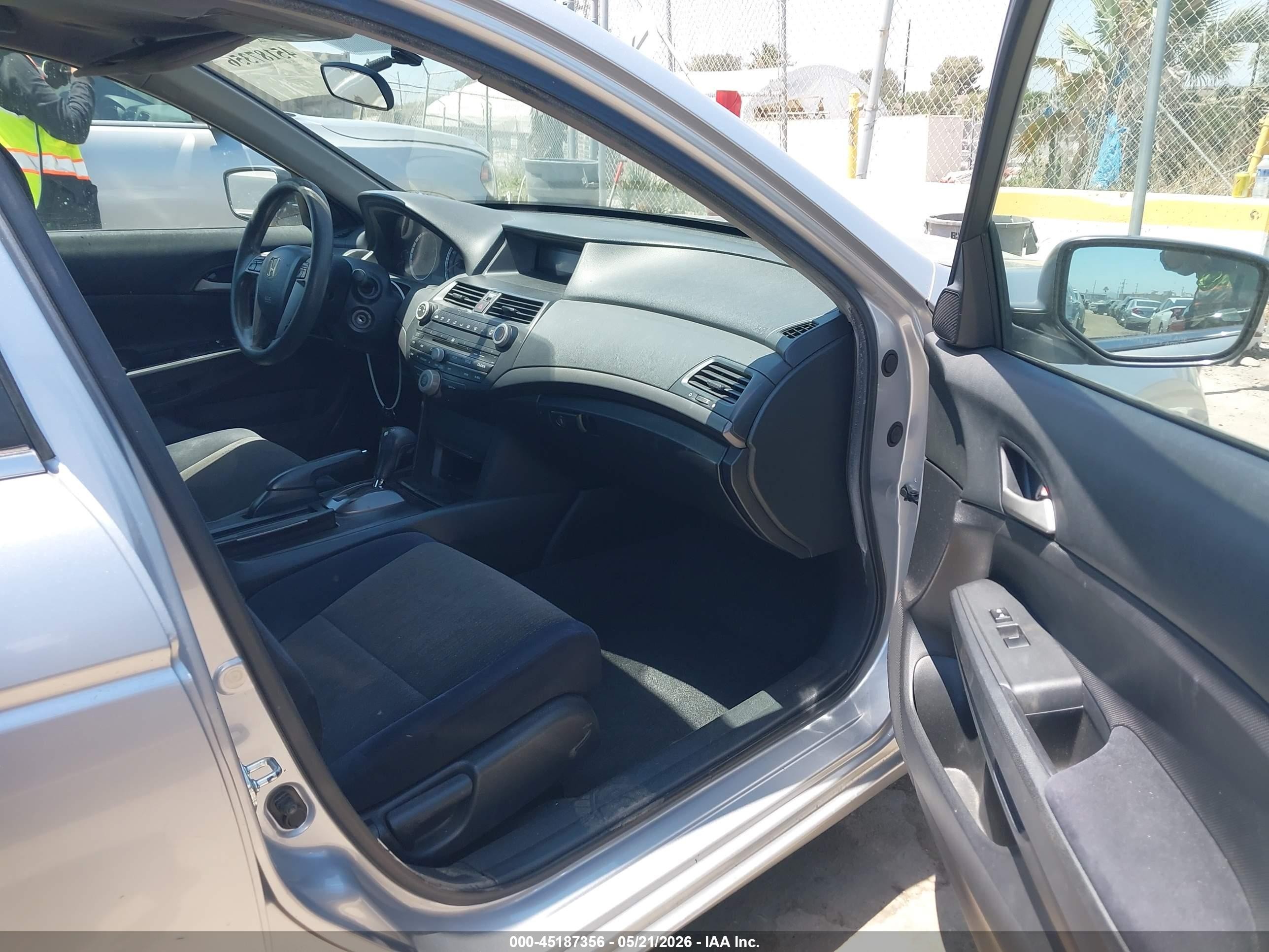 2009 Honda Accord 2.4 Lx Silver vin: 1HGCP26379A072487