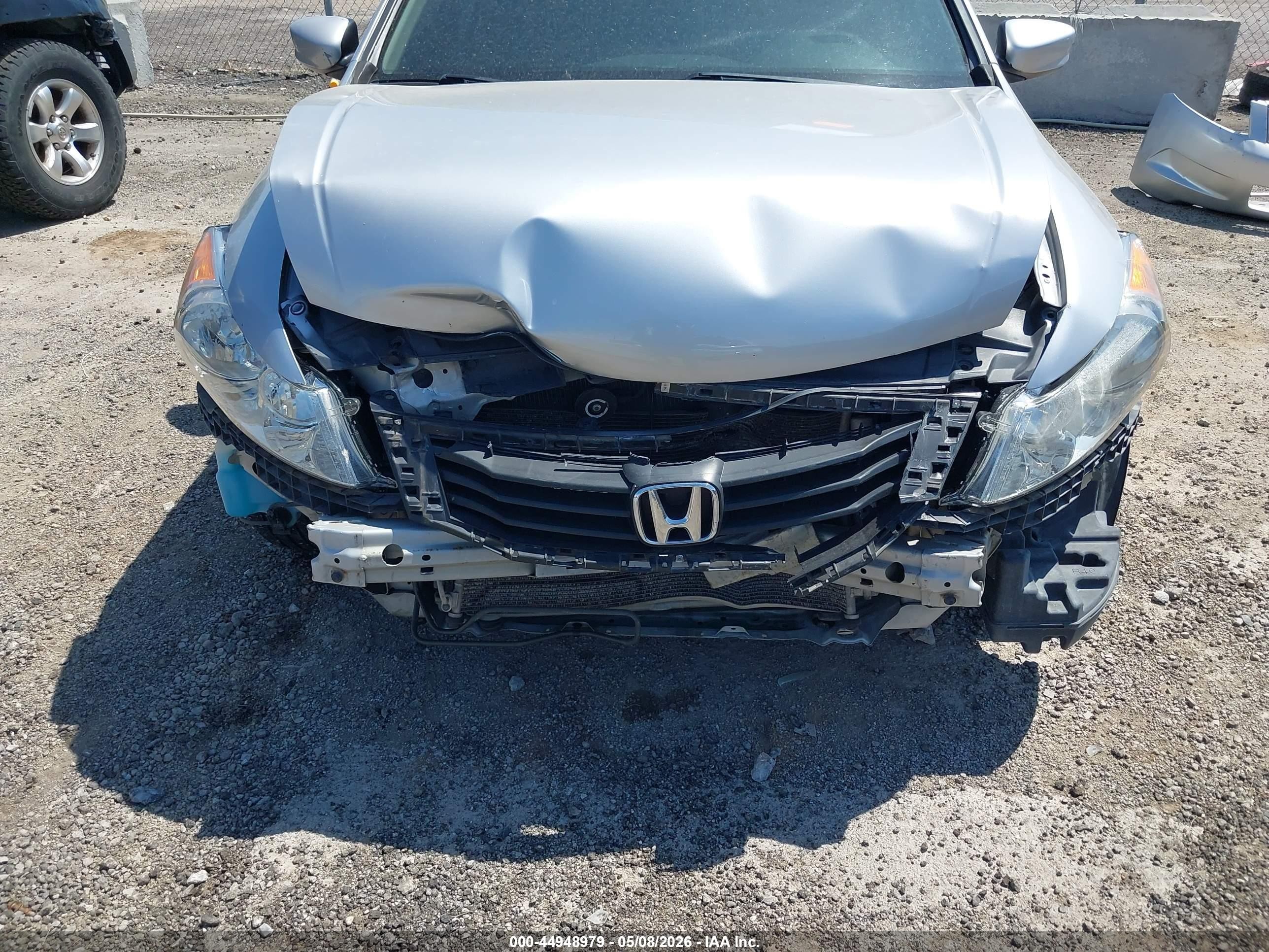 2009 Honda Accord 2.4 Lx Серебряный vin: 1HGCP26379A116049