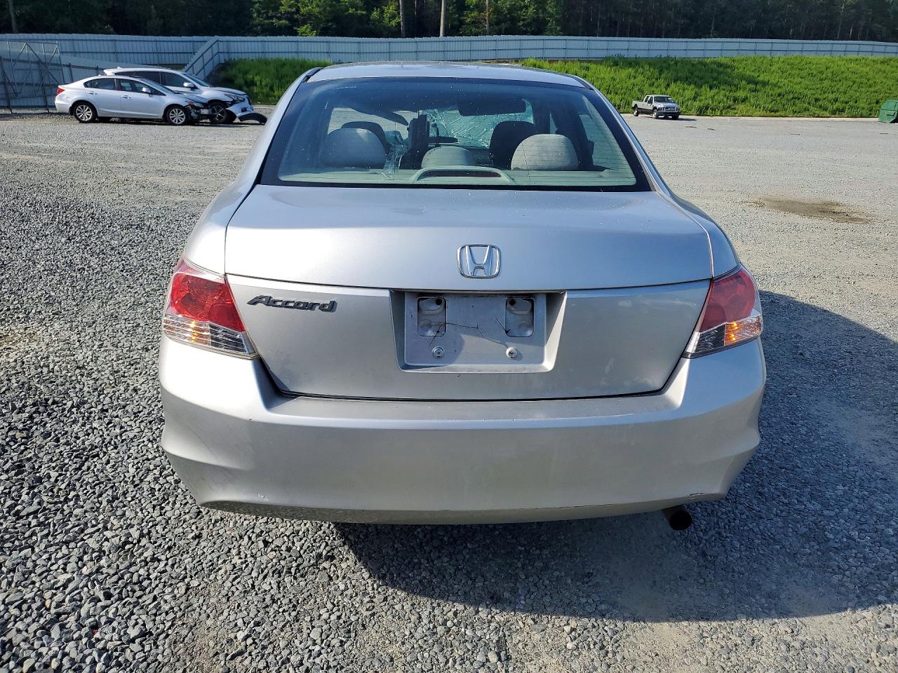 2009 Honda Accord Lx Silver vin: 1HGCP26379A128136