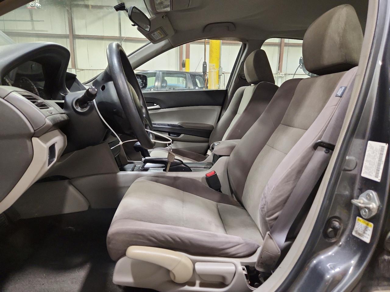 2009 Honda Accord Lx Gray vin: 1HGCP26379A173416