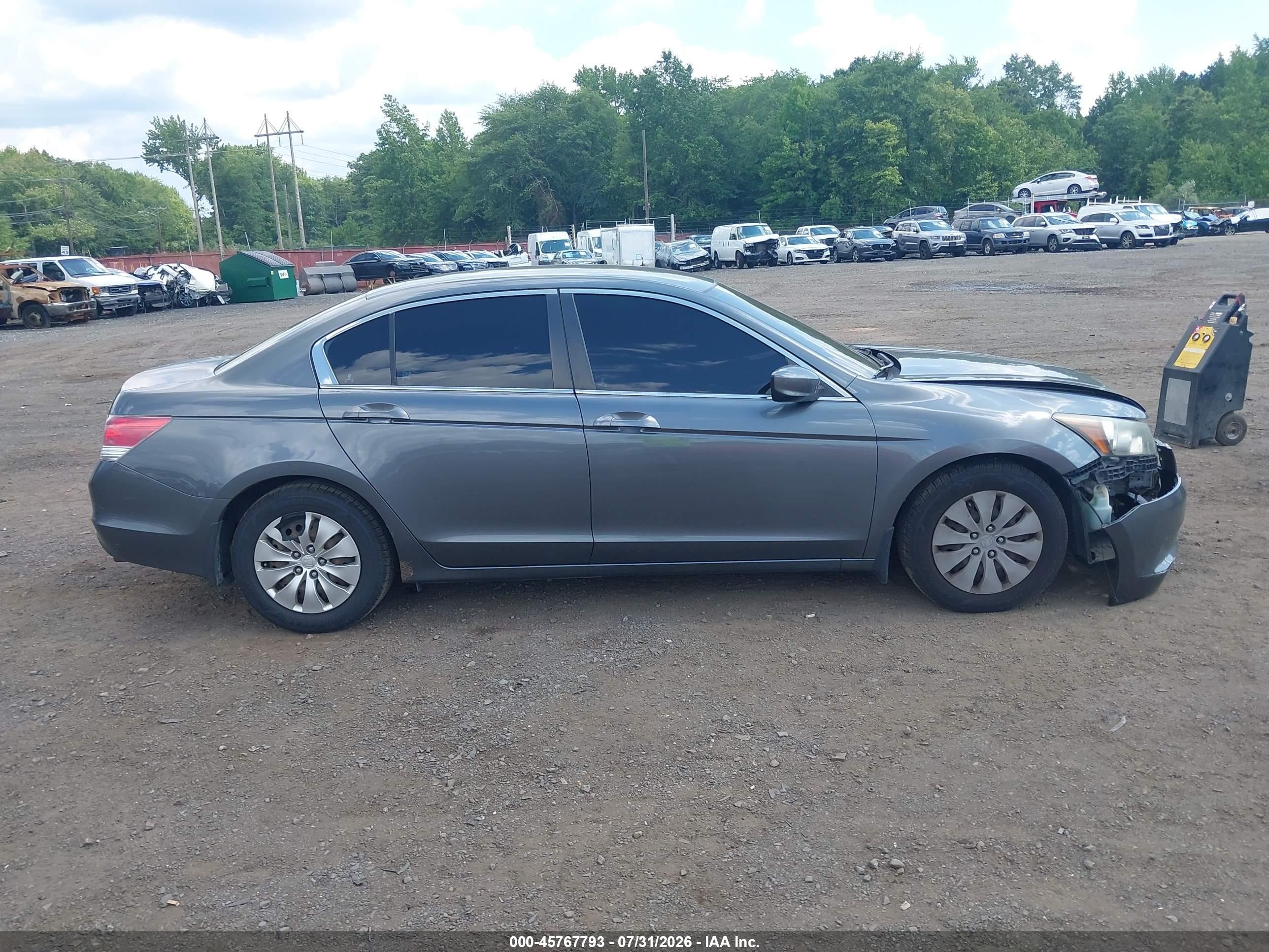 2008 Honda Accord 2.4 Lx Серый vin: 1HGCP26388A040274