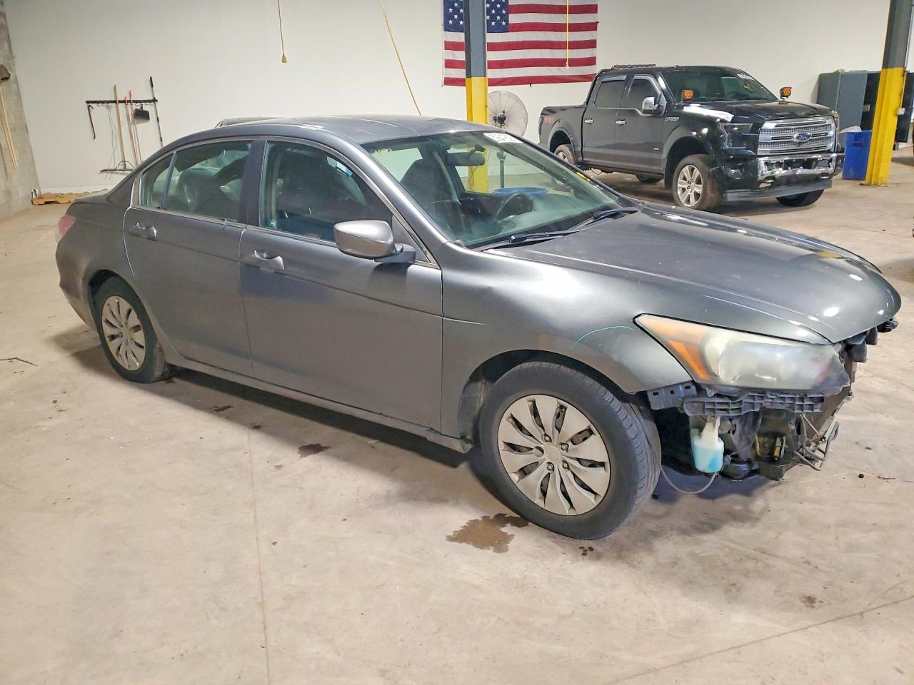 2008 Honda Accord Lx Silver vin: 1HGCP26388A134994