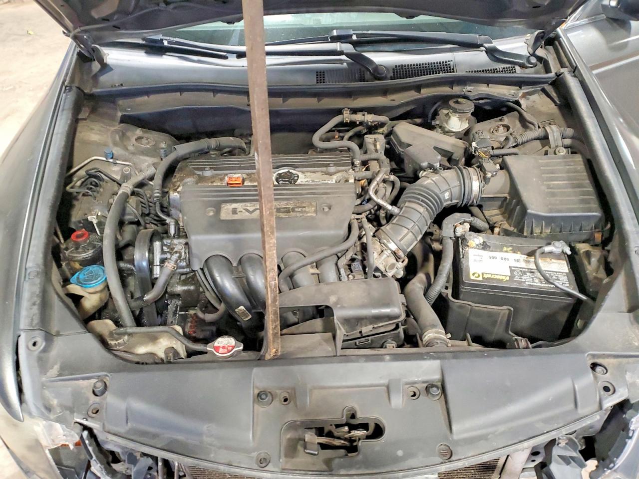 2008 Honda Accord Lx Silver vin: 1HGCP26388A134994