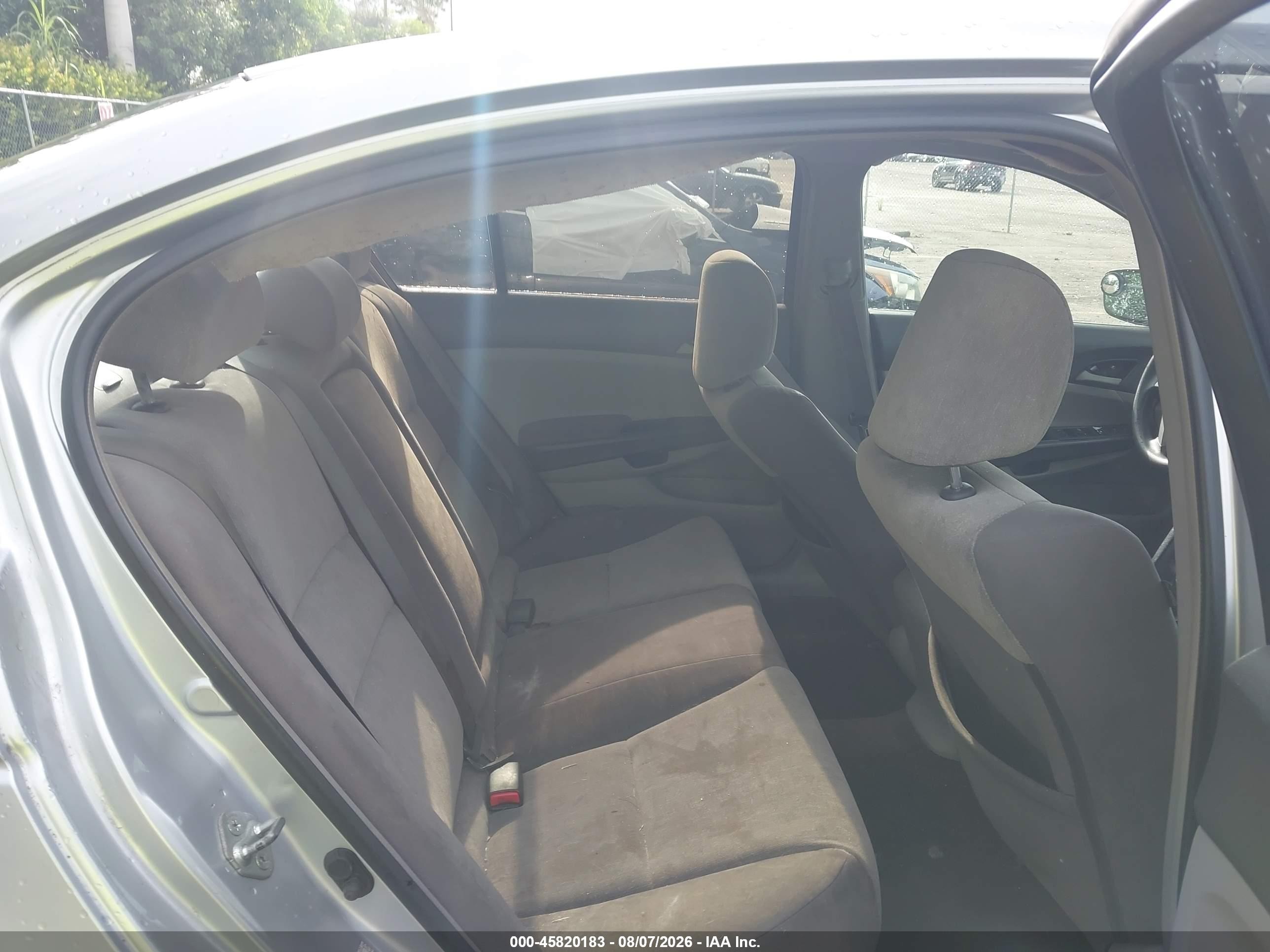 2009 Honda Accord 2.4 Lx Серебряный vin: 1HGCP26389A018907