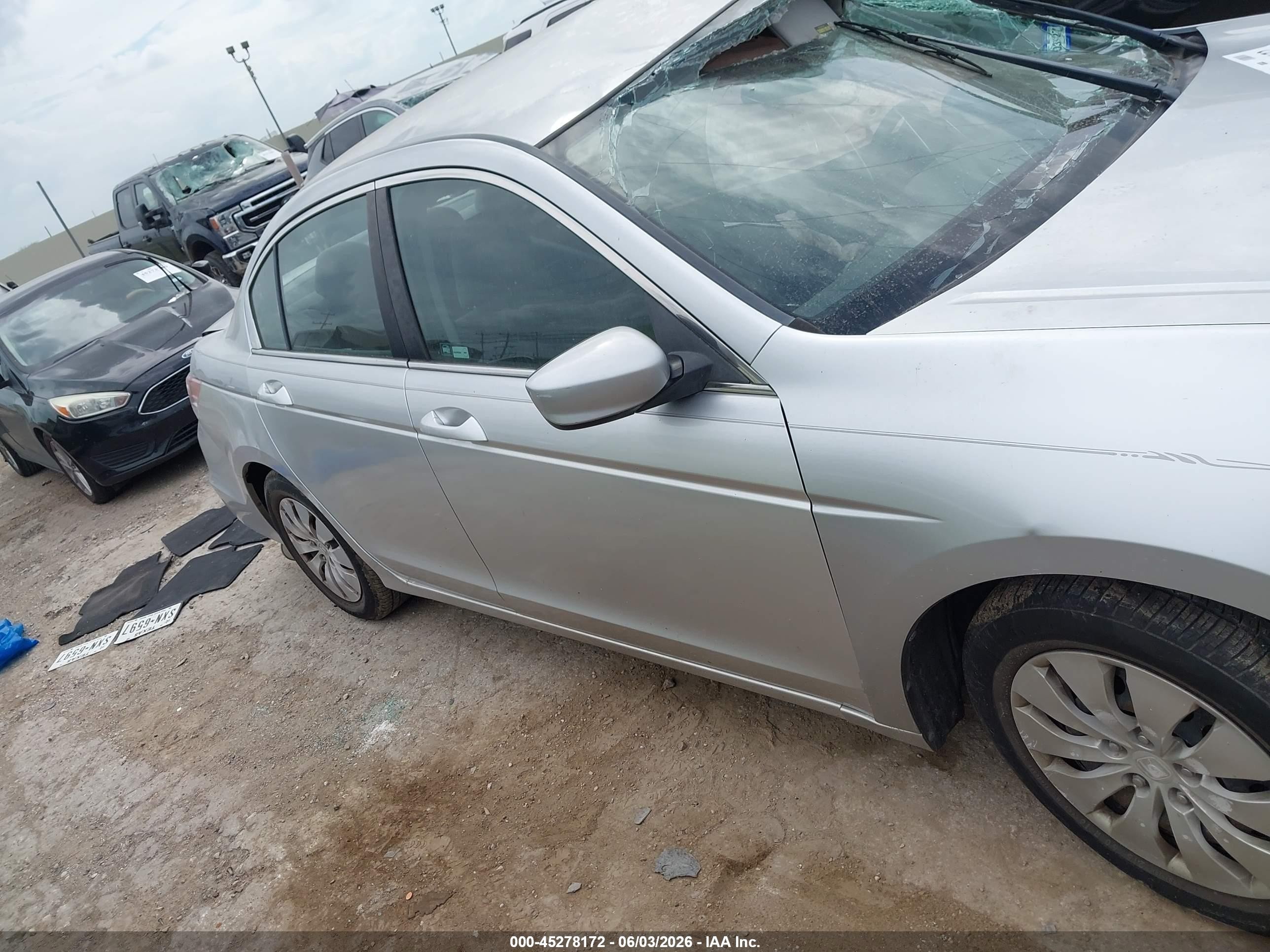 2009 Honda Accord 2.4 Lx Silver vin: 1HGCP26389A076306