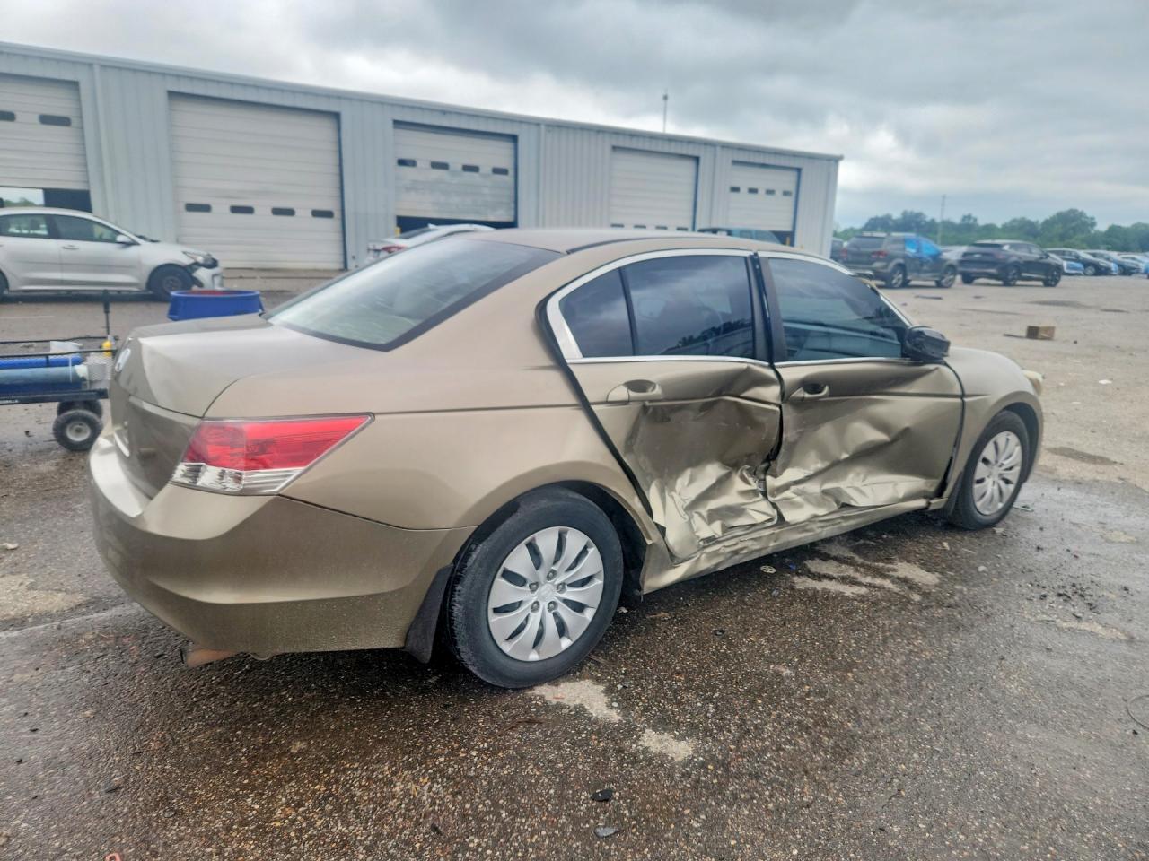 2009 Honda Accord Lx Gold vin: 1HGCP26389A166684