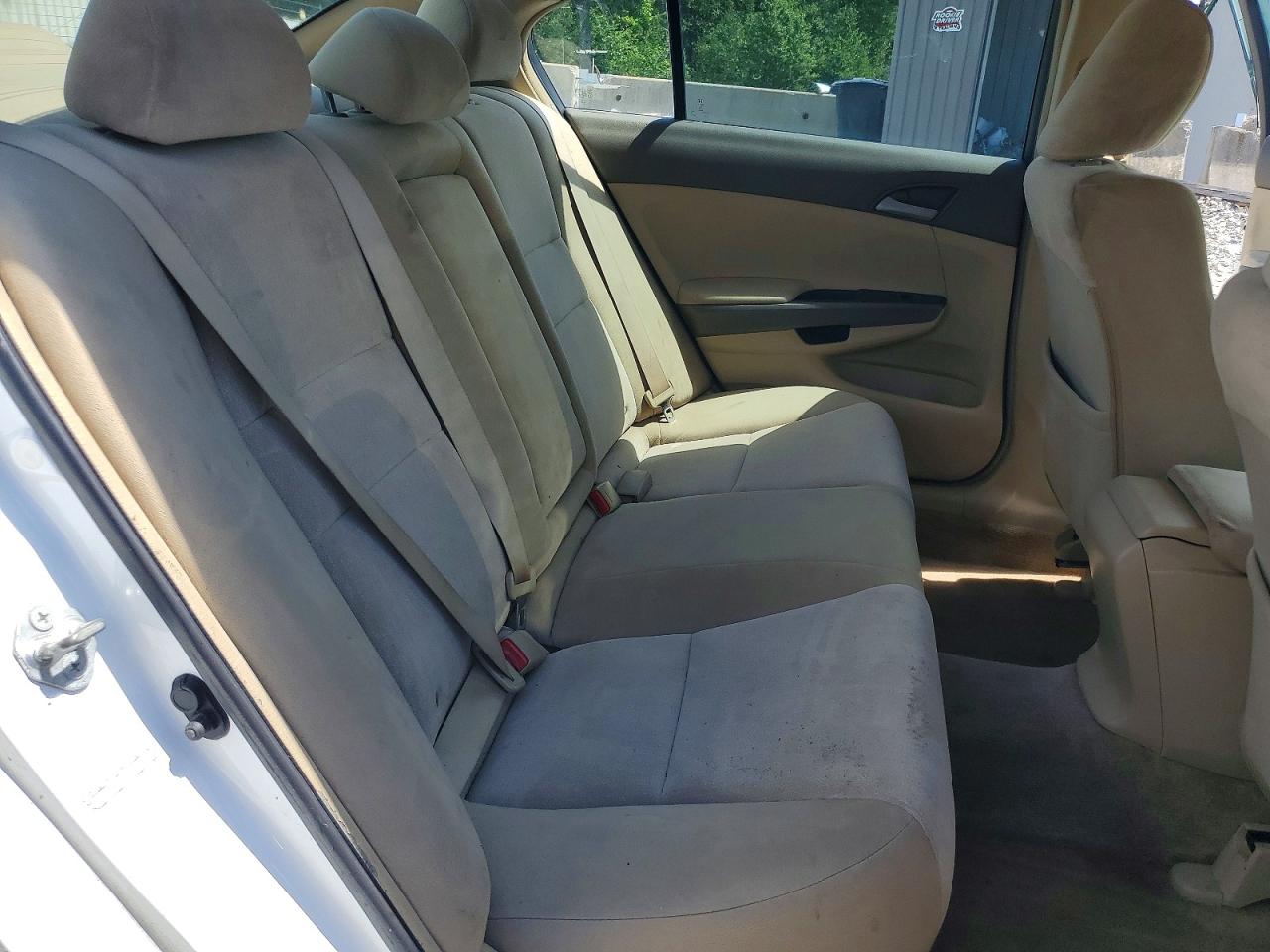 2009 Honda Accord Lx White vin: 1HGCP26389A173361