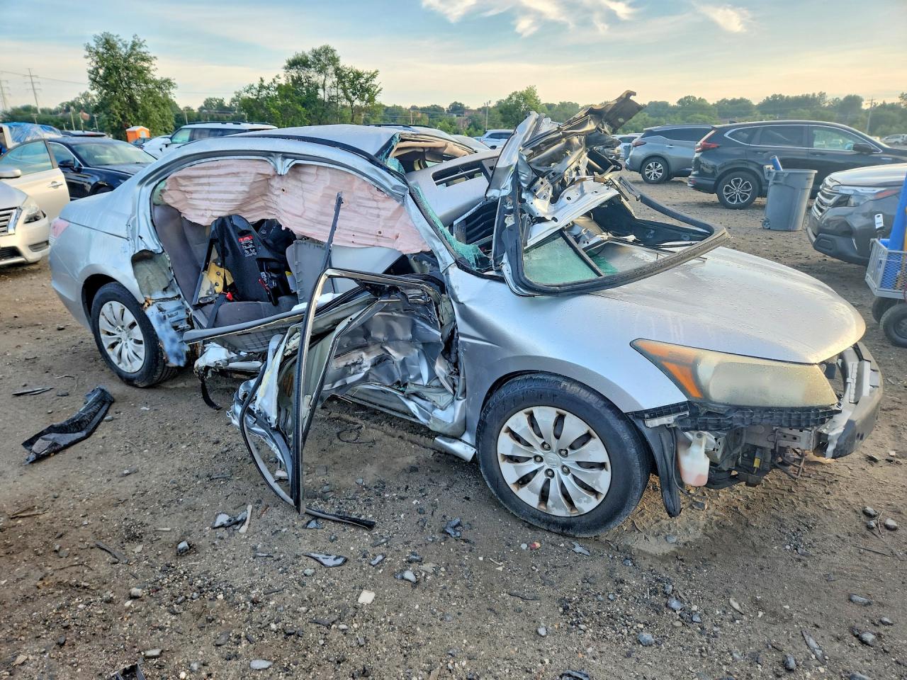 2009 Honda Accord Lx Silver vin: 1HGCP26389A198227