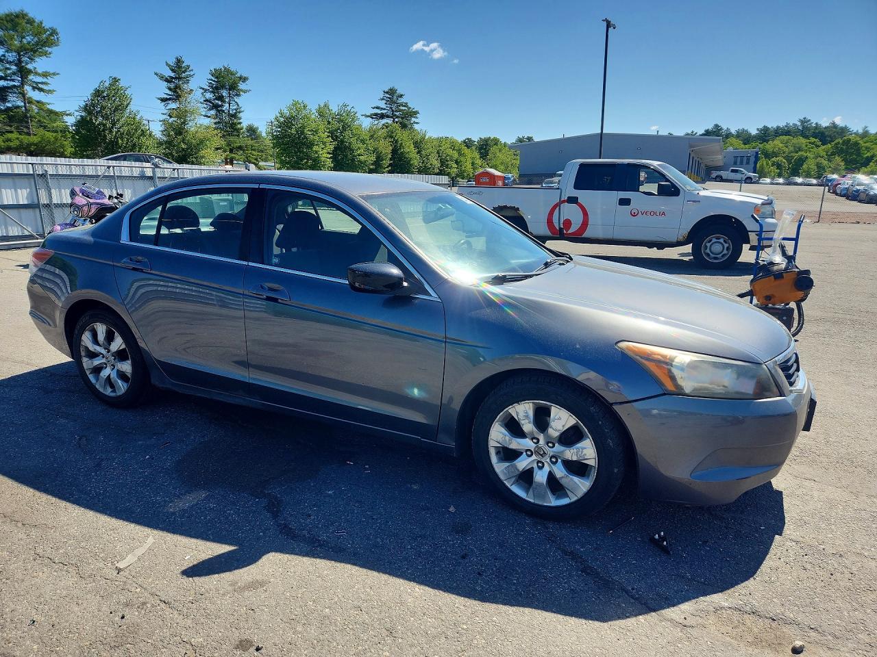2008 Honda Accord Lx Silver vin: 1HGCP26398A039053