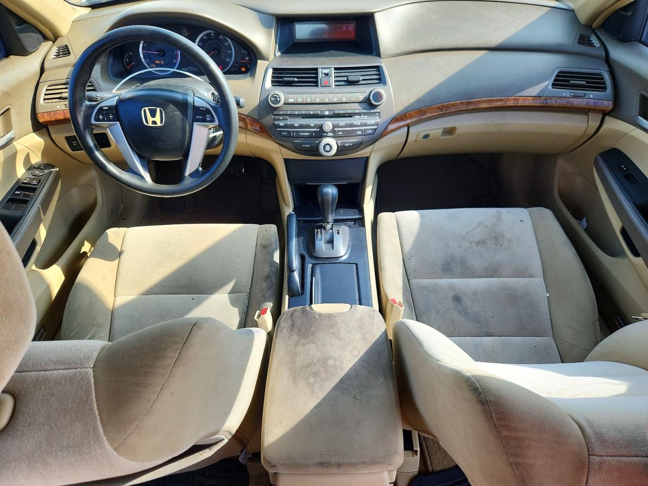 2008 Honda Accord Lx White vin: 1HGCP26398A050697