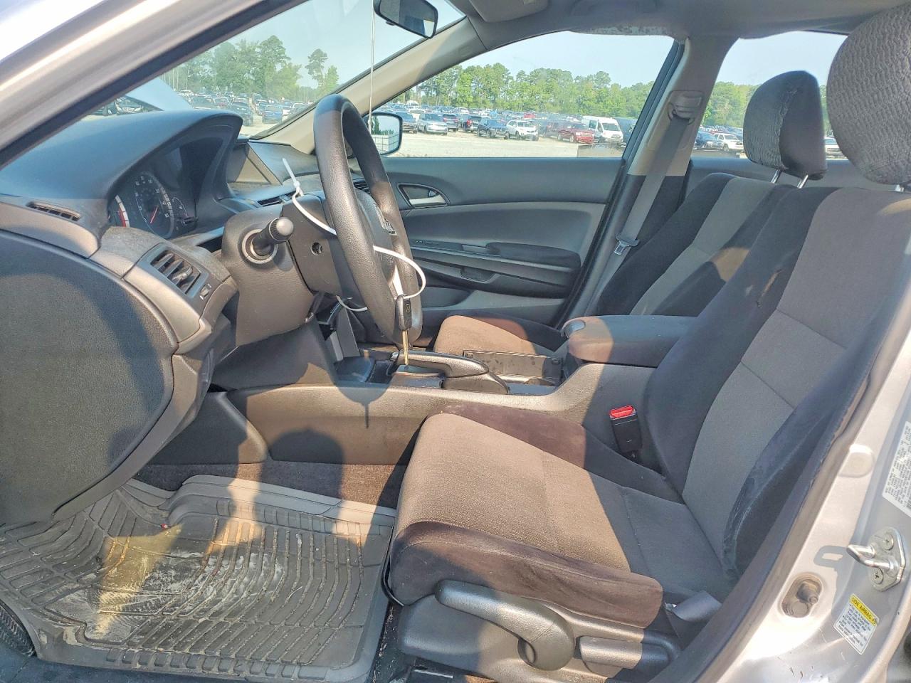 2008 Honda Accord Lx Silver vin: 1HGCP26398A126094