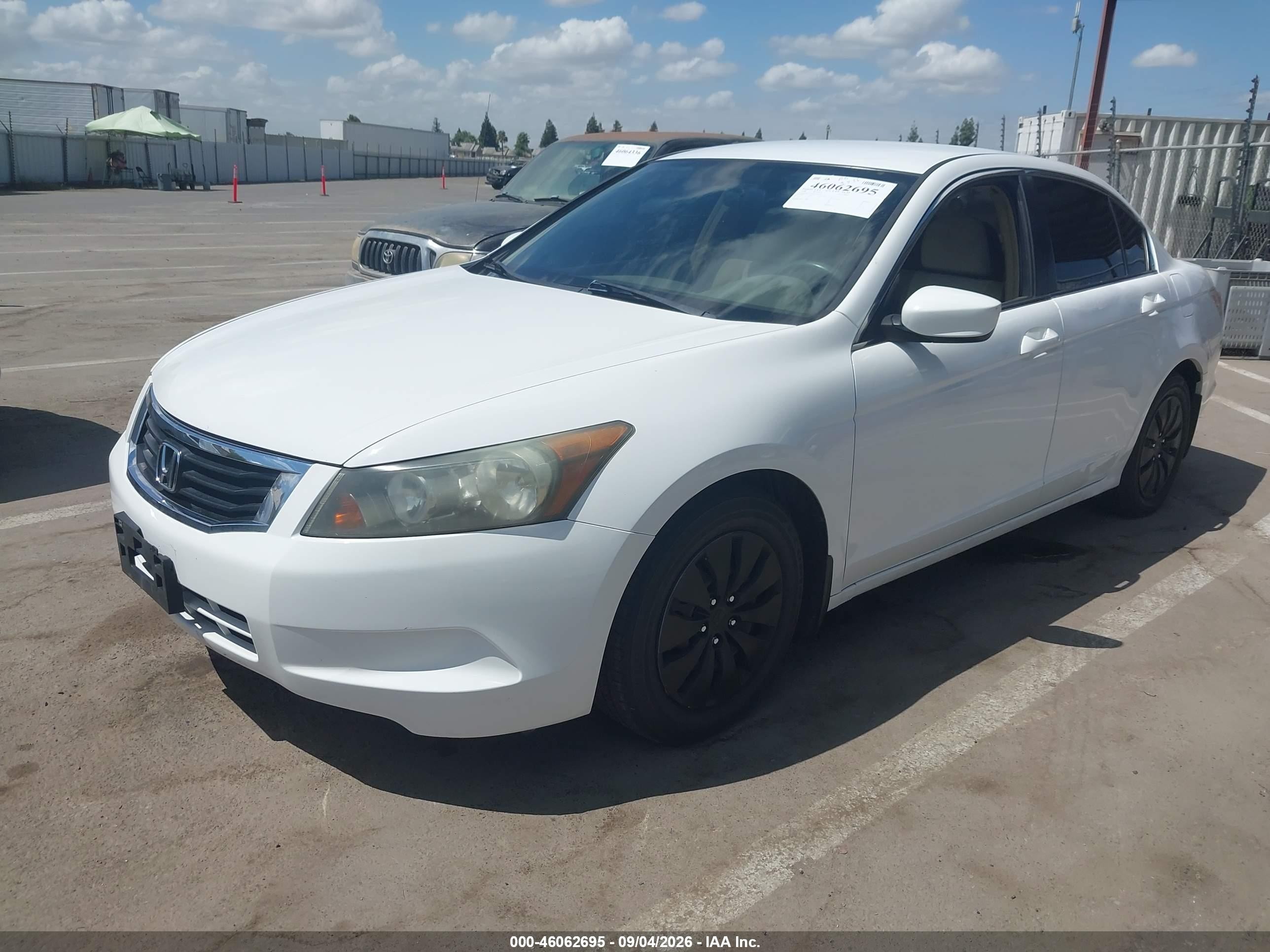2008 Honda Accord 2.4 Lx White vin: 1HGCP26398A162254