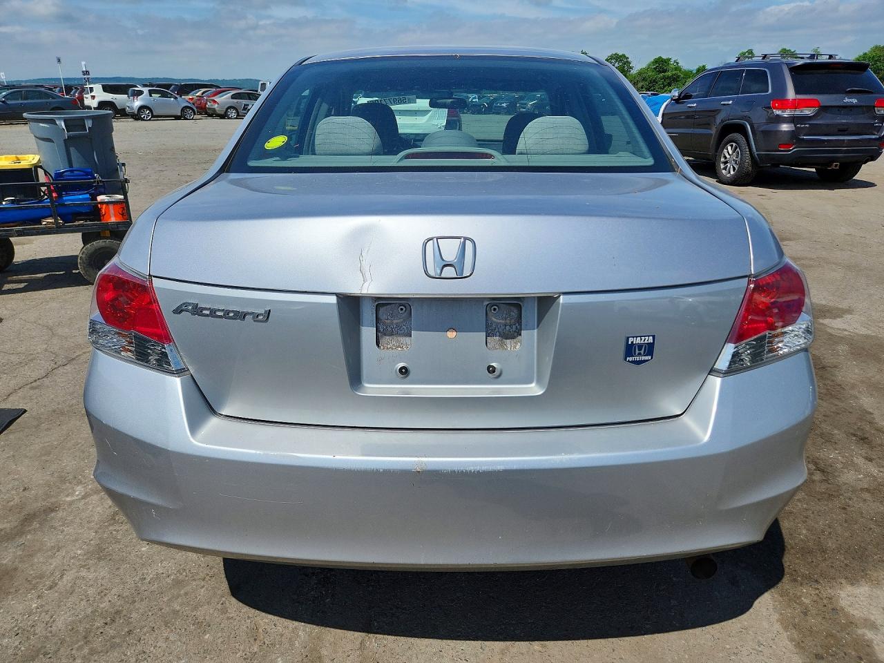 2008 Honda Accord Lx Серебряный vin: 1HGCP26398A163243