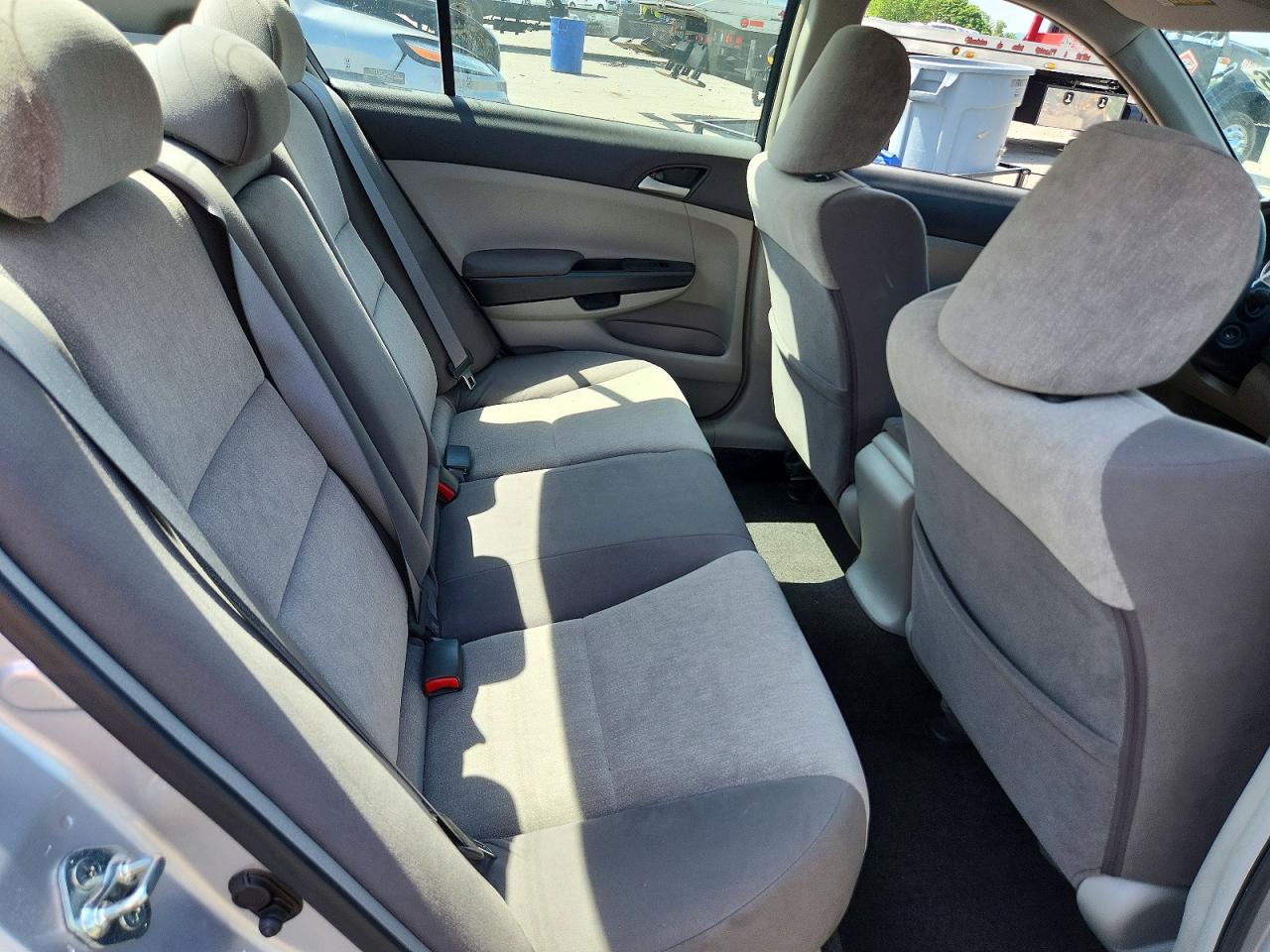 2008 Honda Accord Lx Серебряный vin: 1HGCP26398A163243