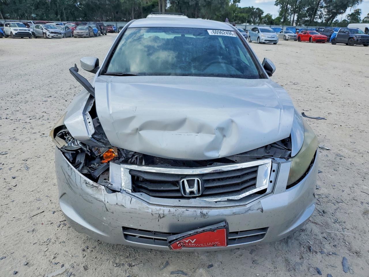 2009 Honda Accord Lx Silver vin: 1HGCP26399A018172