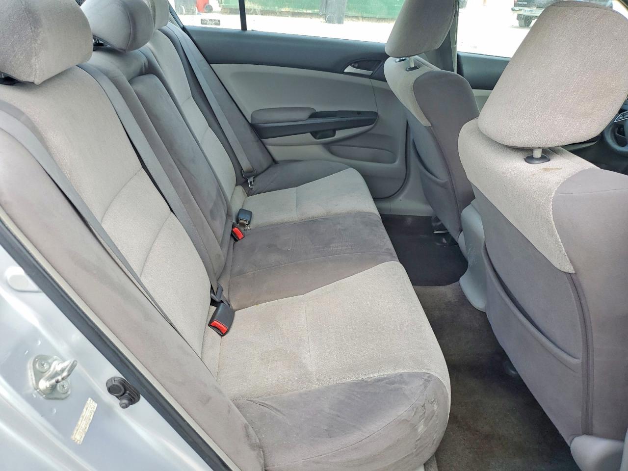 2009 Honda Accord Lx Silver vin: 1HGCP26399A018172