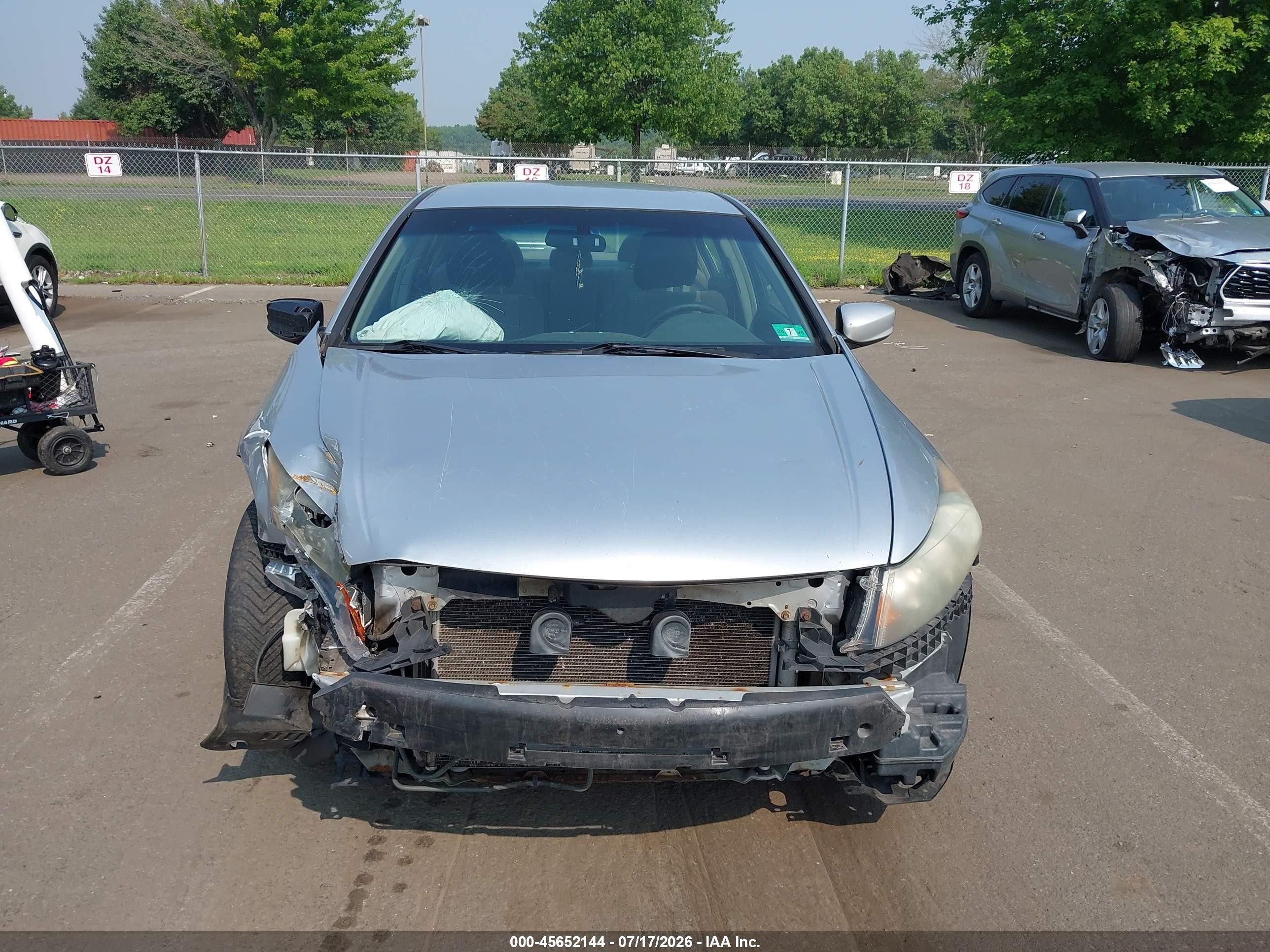 2009 Honda Accord 2.4 Lx Silver vin: 1HGCP26399A043928