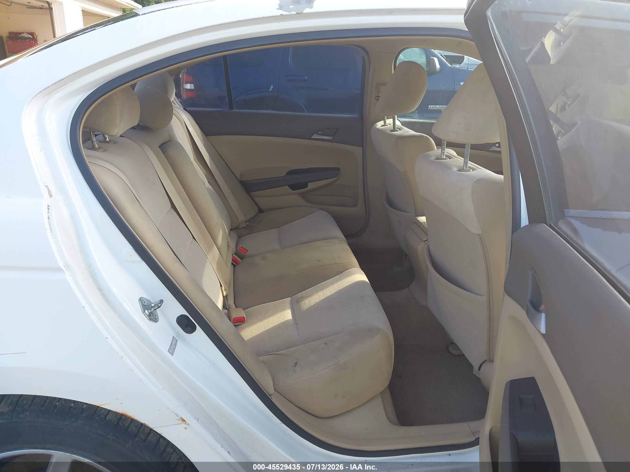 2009 Honda Accord 2.4 Lx White vin: 1HGCP26399A069722