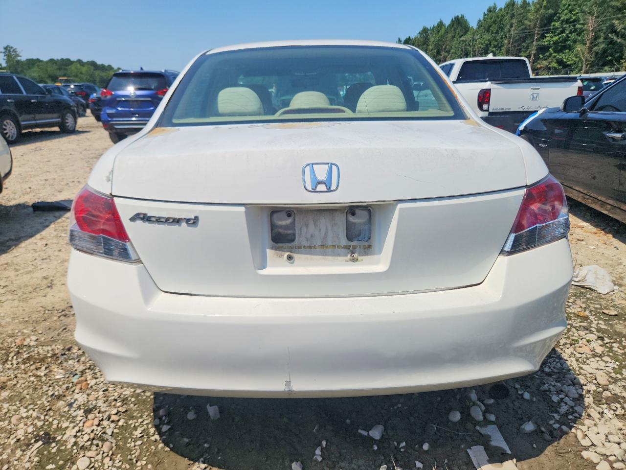 2009 Honda Accord Lx White vin: 1HGCP26399A197183