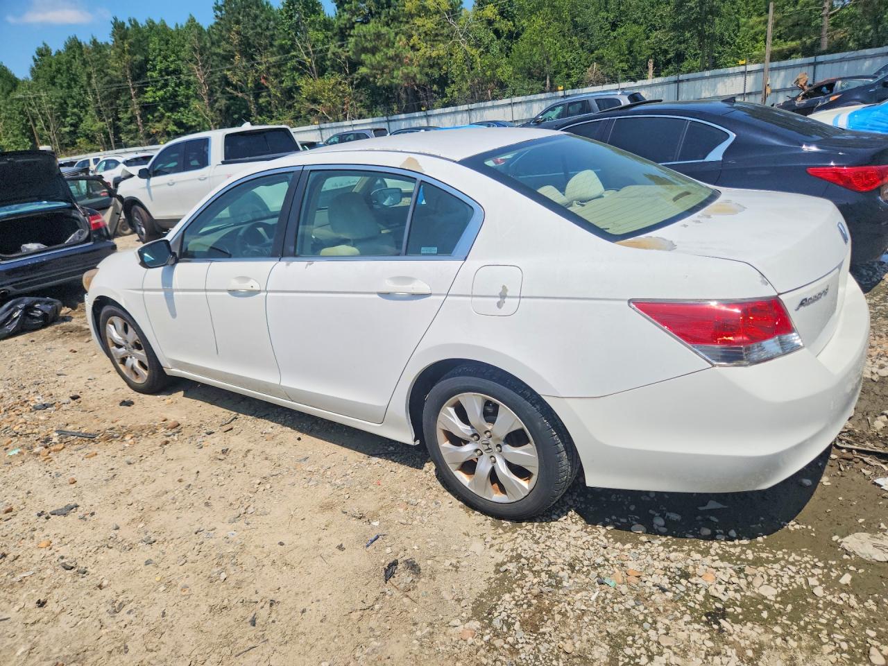 2009 Honda Accord Lx White vin: 1HGCP26399A197183