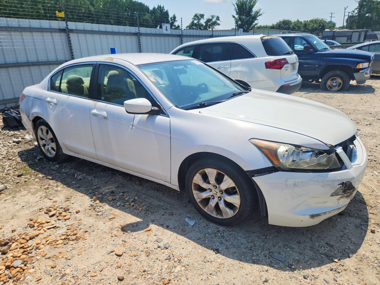 2009 Honda Accord Lx White vin: 1HGCP26399A197183