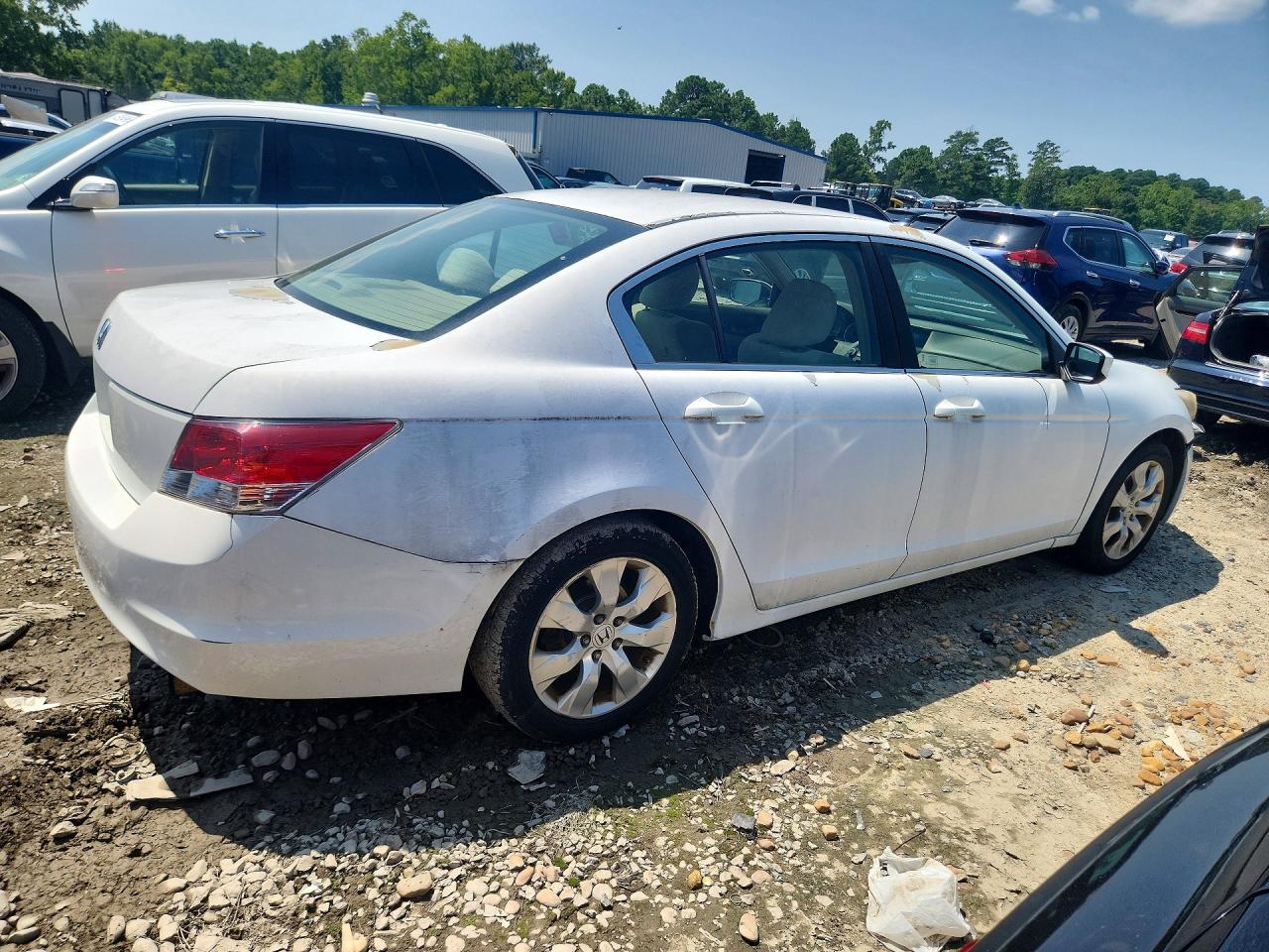 2009 Honda Accord Lx White vin: 1HGCP26399A197183