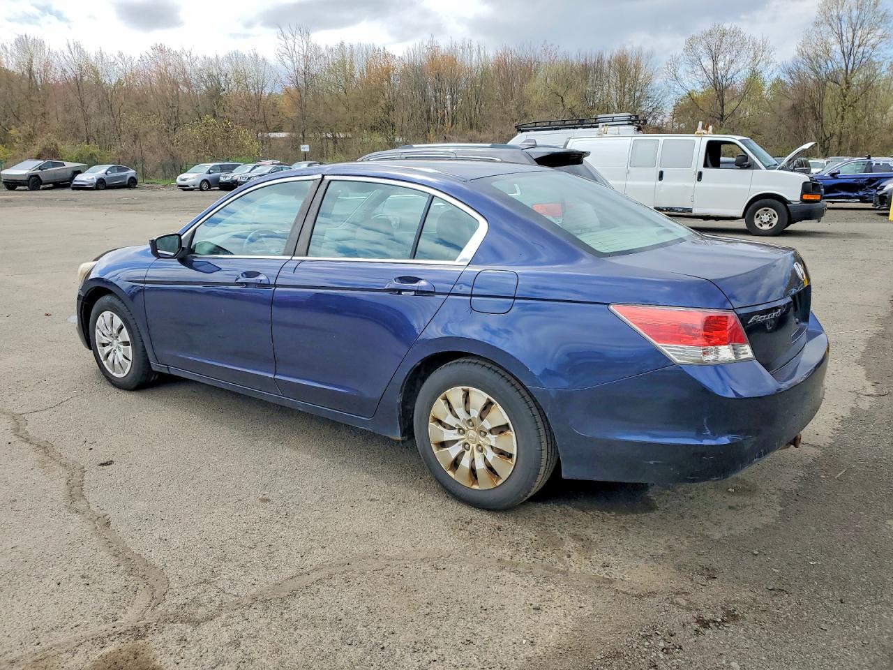2009 Honda Accord Lx Blue vin: 1HGCP26399A200616