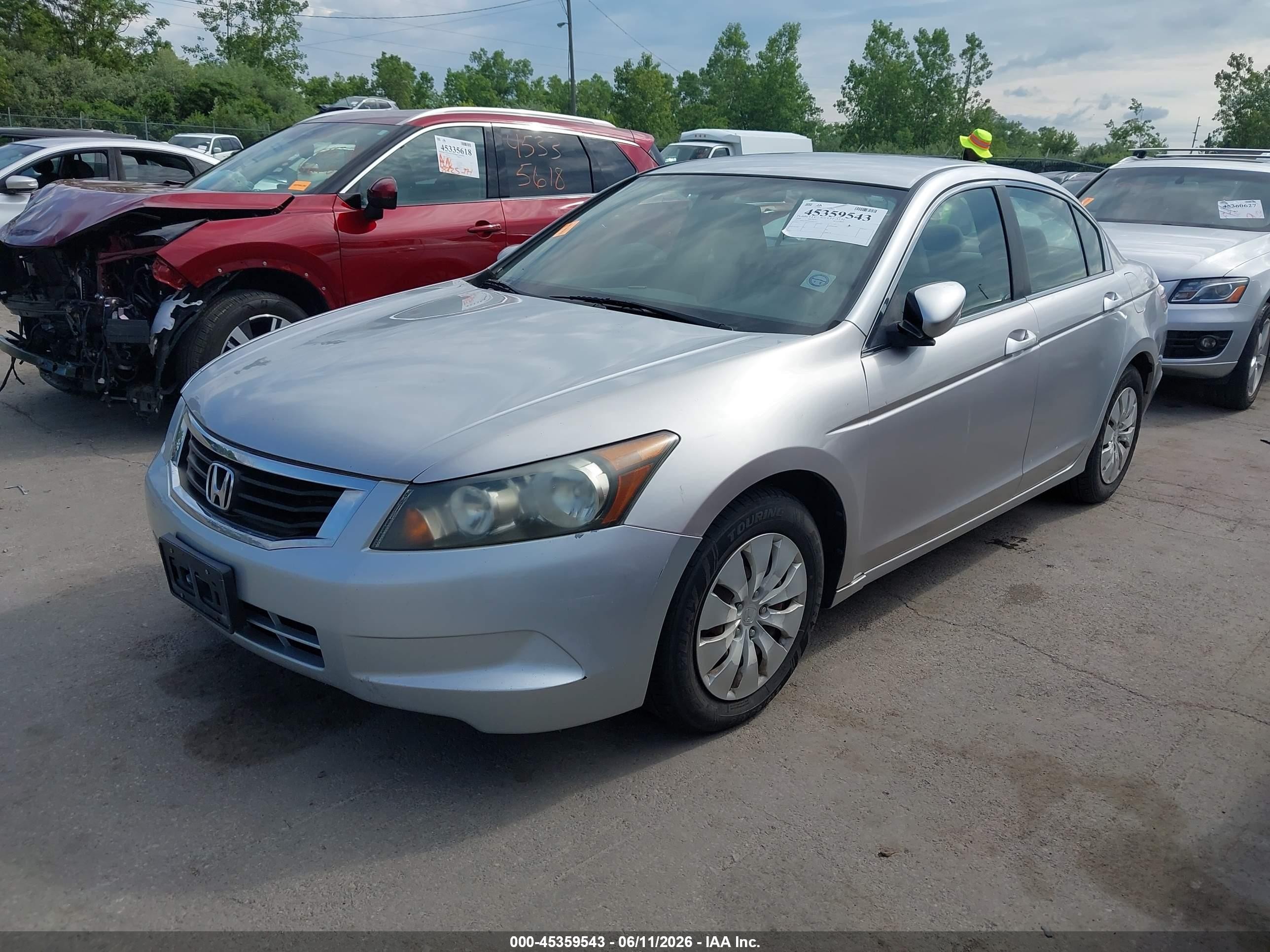 2008 Honda Accord 2.4 Lx Silver vin: 1HGCP263X8A101737