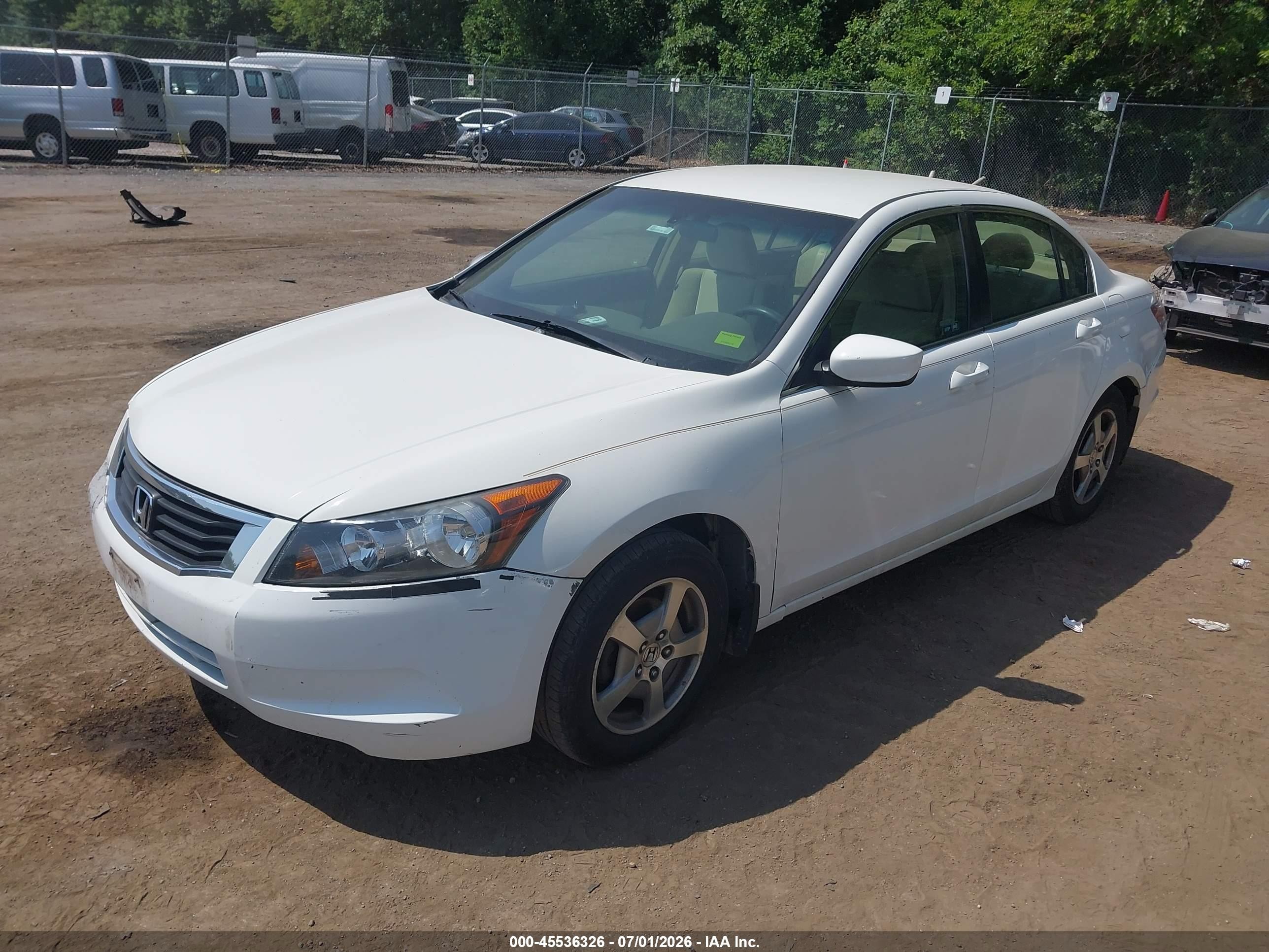 2009 Honda Accord 2.4 Lx White vin: 1HGCP263X9A008704