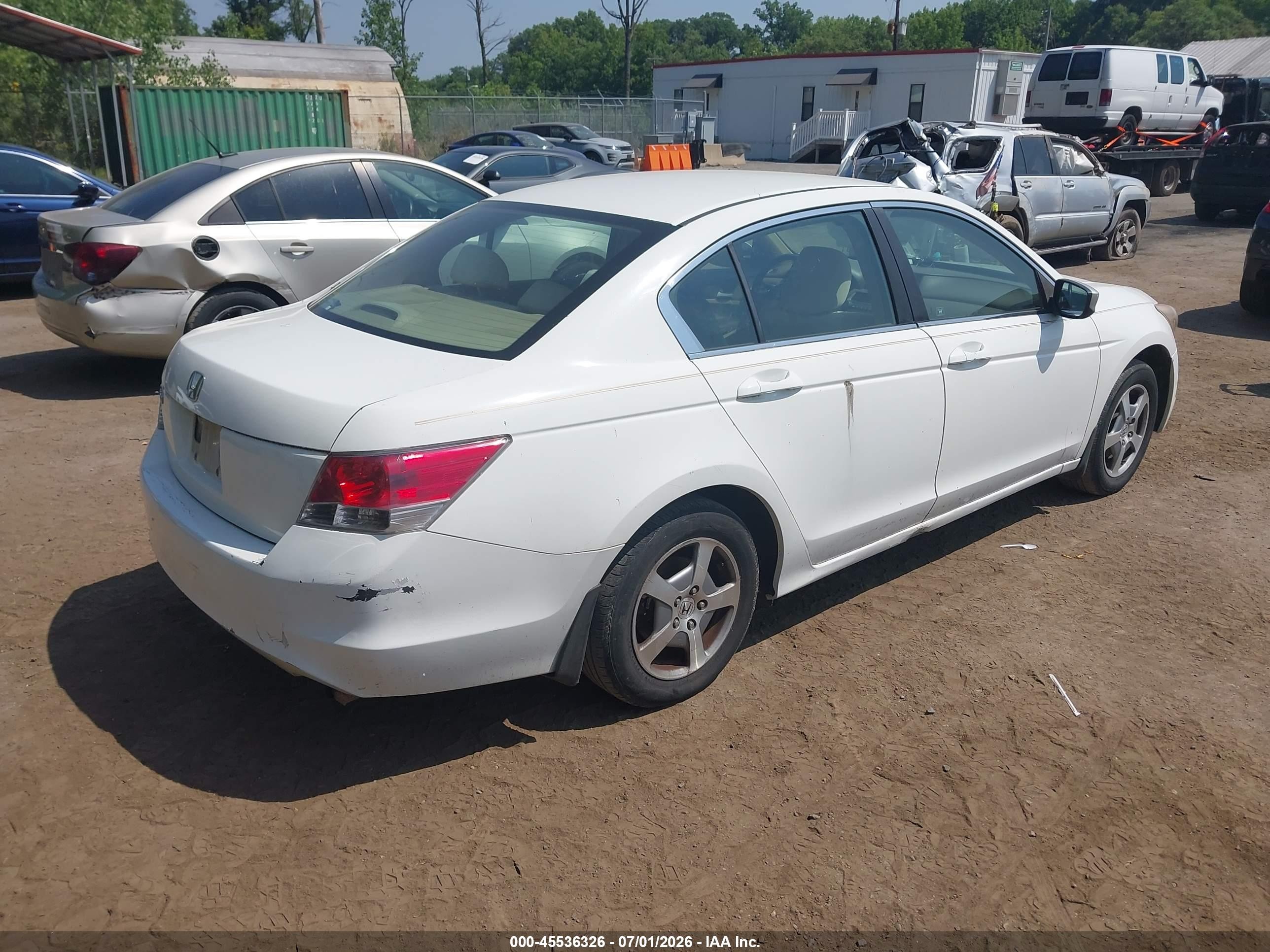 2009 Honda Accord 2.4 Lx White vin: 1HGCP263X9A008704