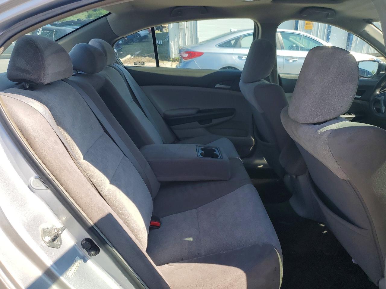 2009 Honda Accord Lx Silver vin: 1HGCP263X9A079000