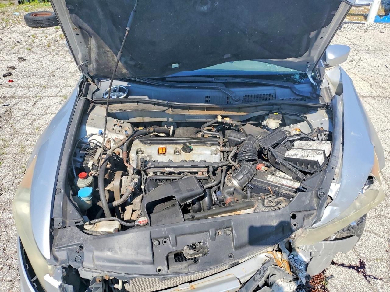 2009 Honda Accord Lx Silver vin: 1HGCP263X9A079000