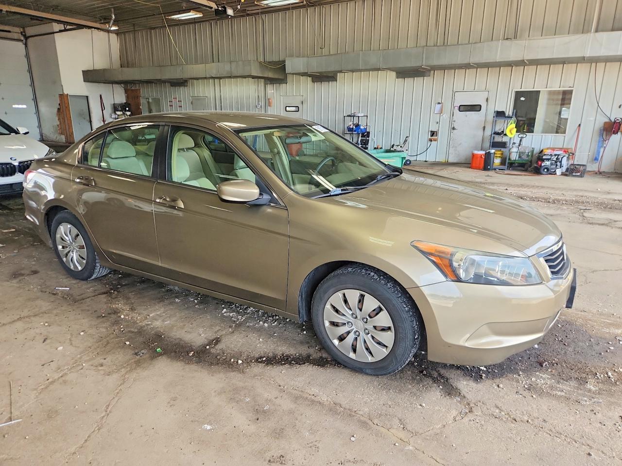 2009 Honda Accord Lx Tan vin: 1HGCP263X9A103702