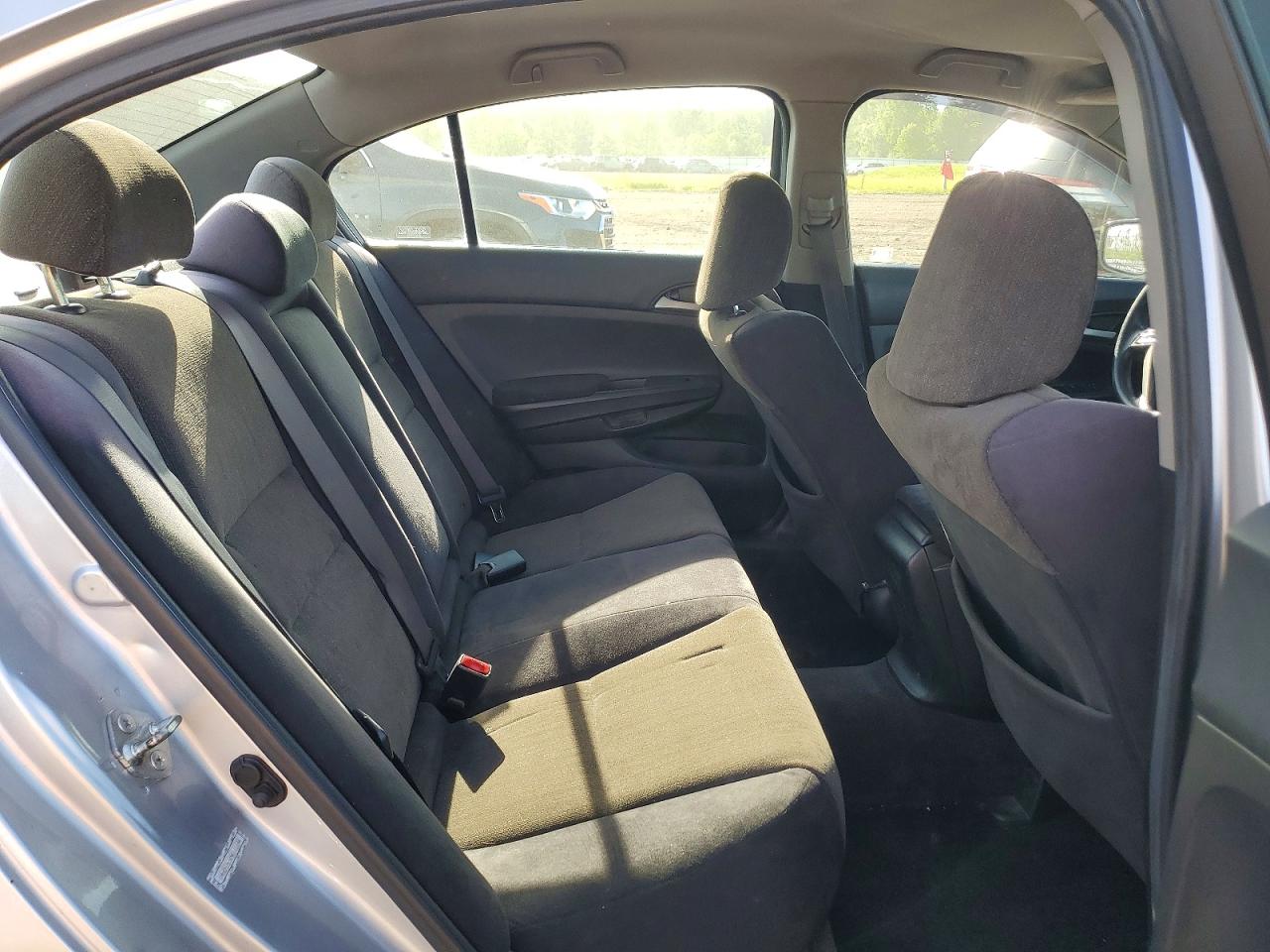 2009 Honda Accord Lx Silver vin: 1HGCP263X9A111394