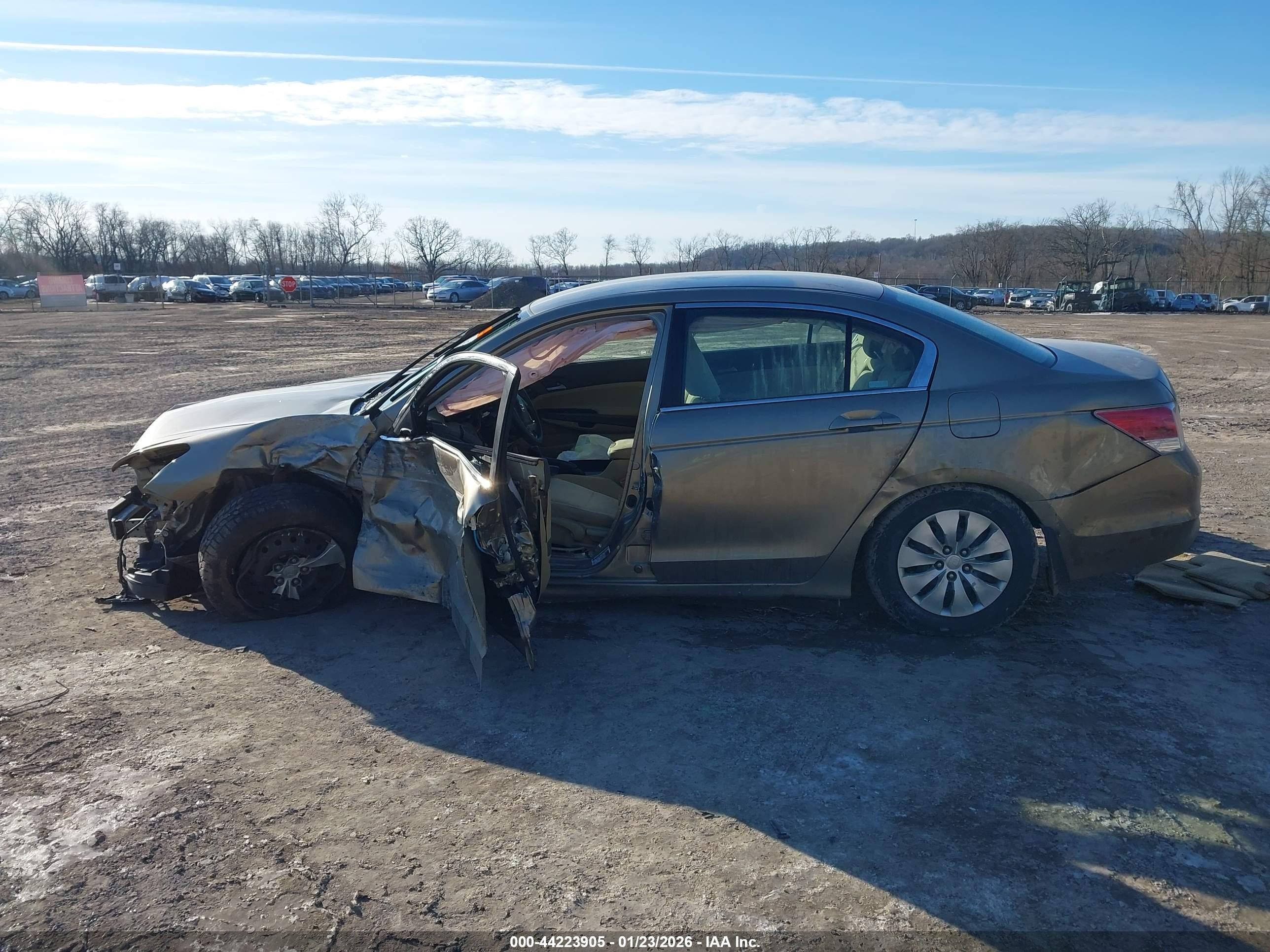 2009 Honda Accord 2.4 Lx Brown vin: 1HGCP263X9A188458