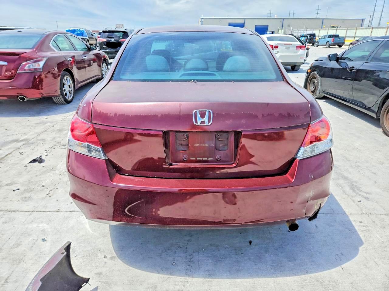 2009 Honda Accord Maroon vin: 1HGCP263X9A191859