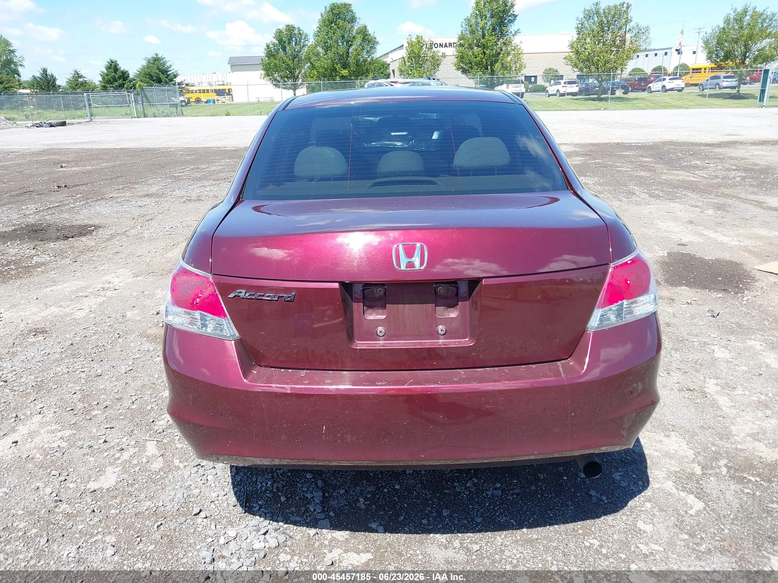2009 Honda Accord 2.4 Lx Red vin: 1HGCP263X9A201287
