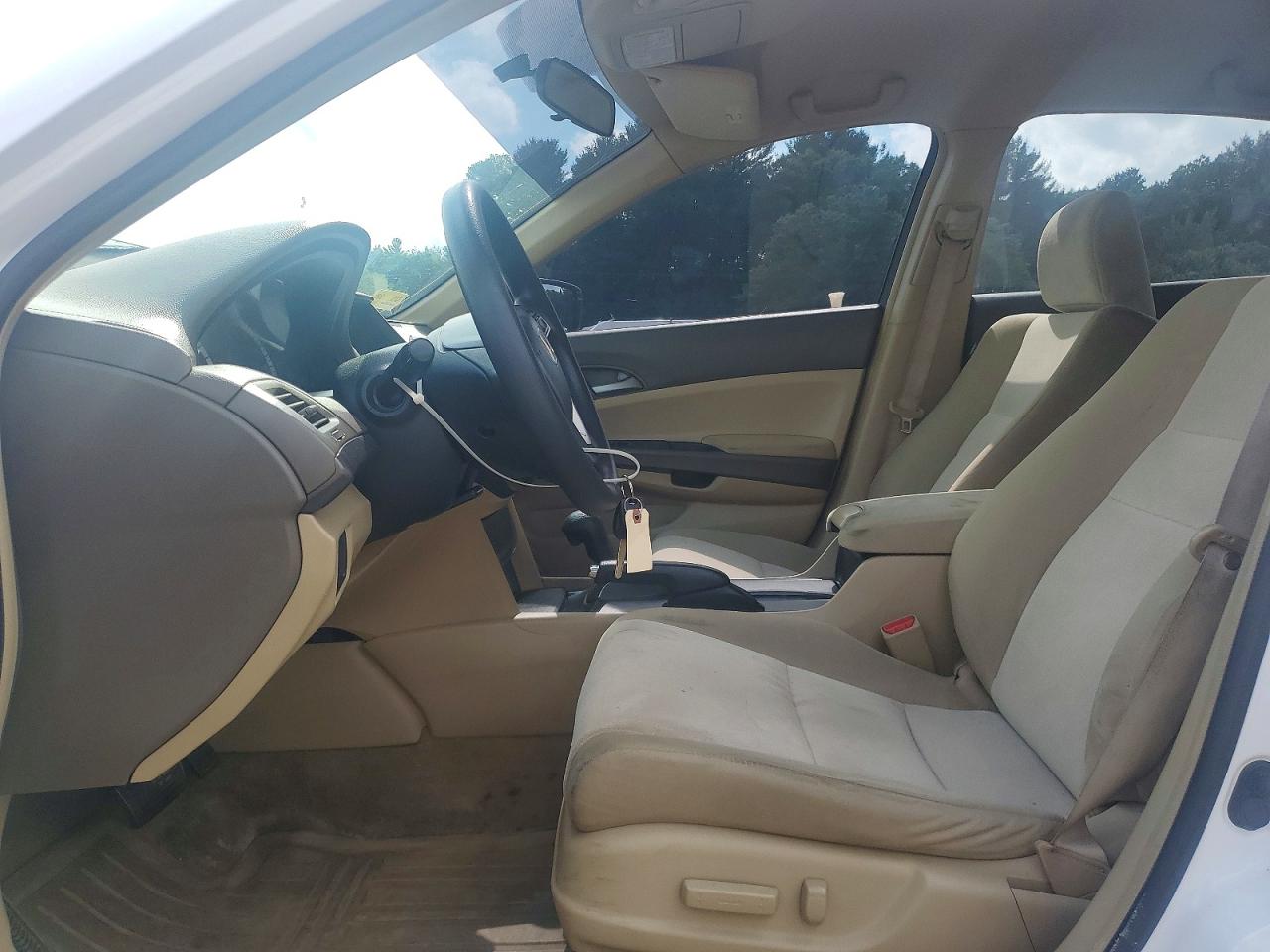 2008 Honda Accord Lxp White vin: 1HGCP26408A014888