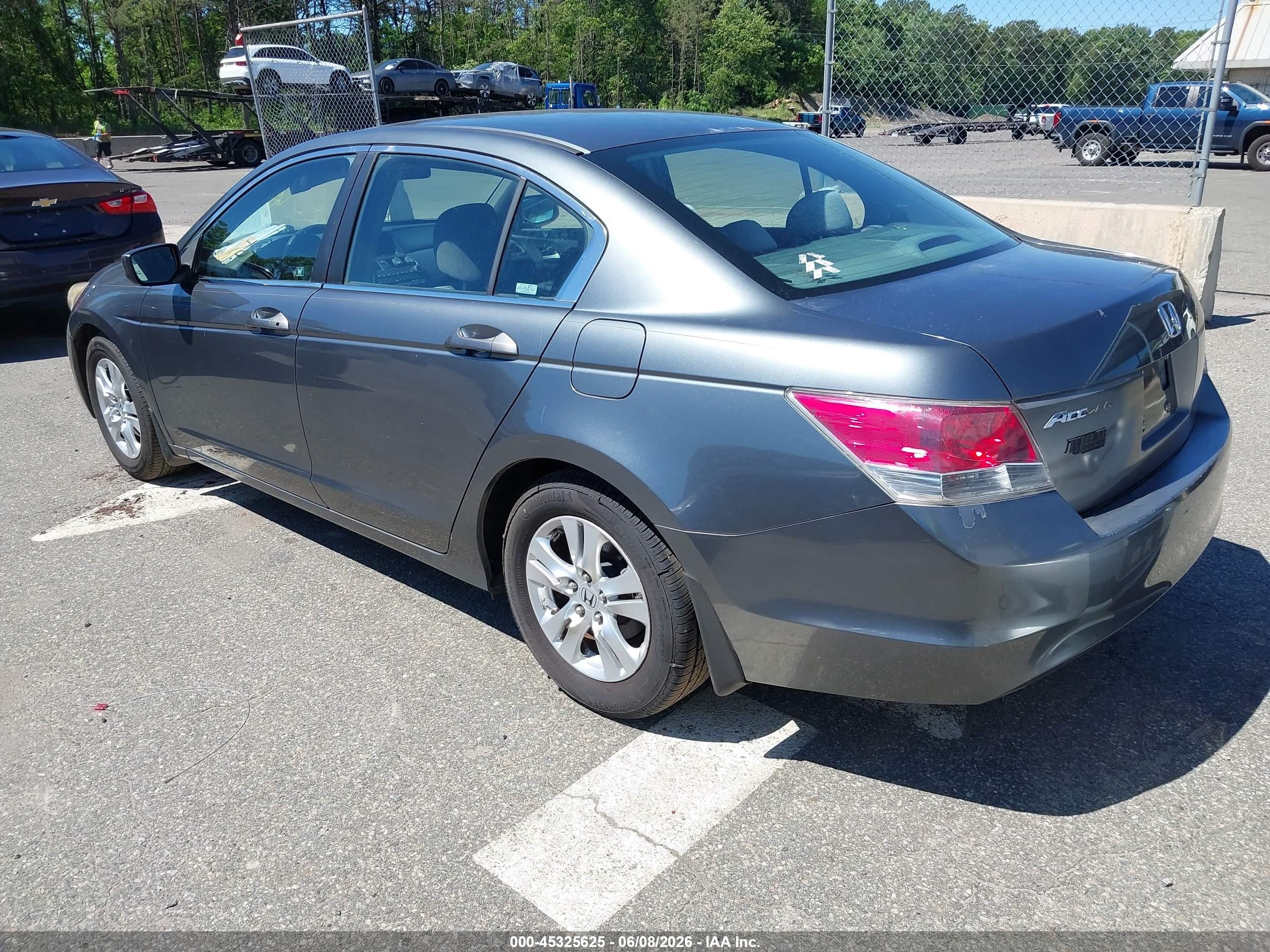 2008 Honda Accord 2.4 Lx-p Серый vin: 1HGCP26408A049477