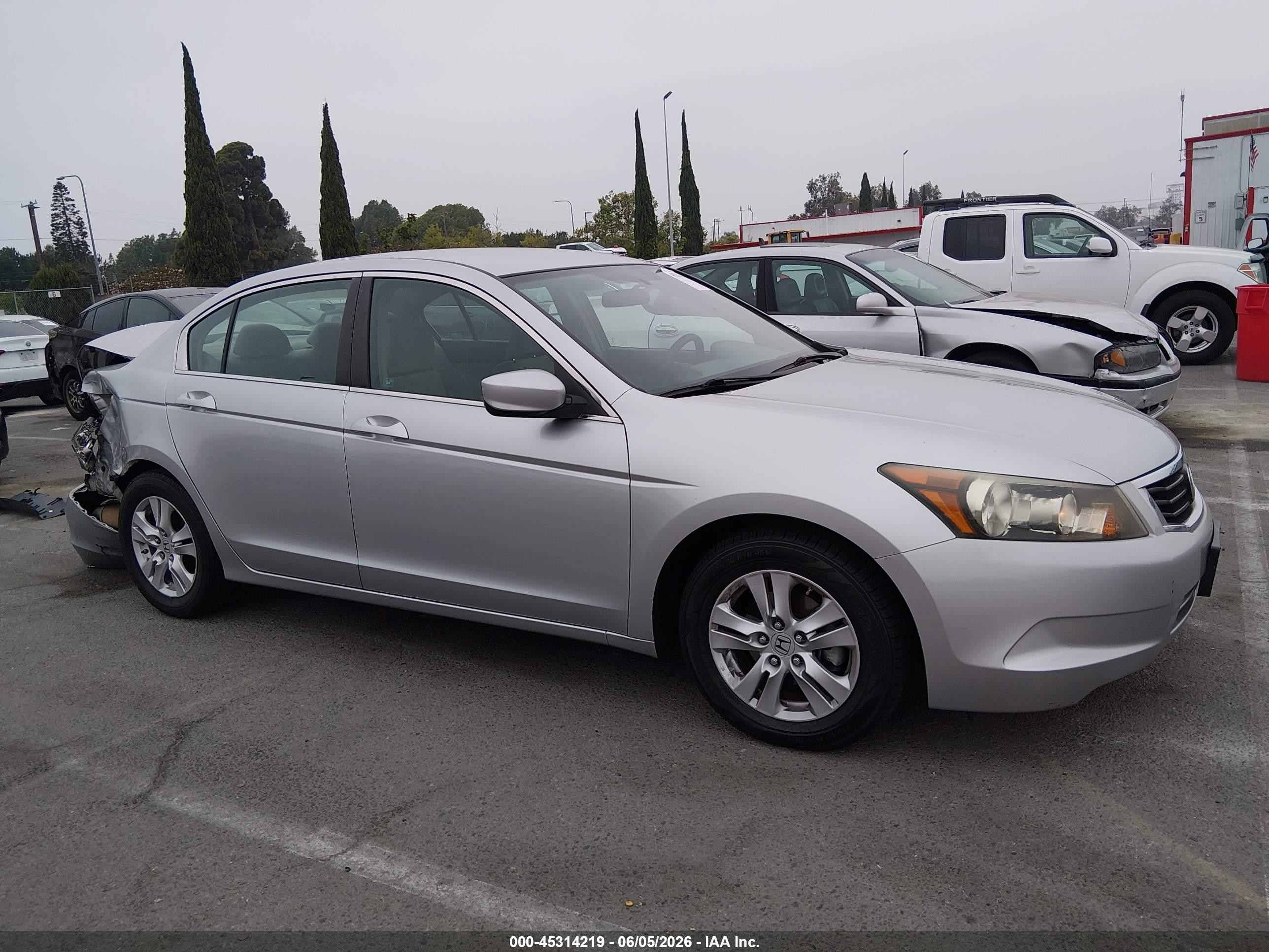 2009 Honda Accord 2.4 Lx-p Silver vin: 1HGCP26409A065843